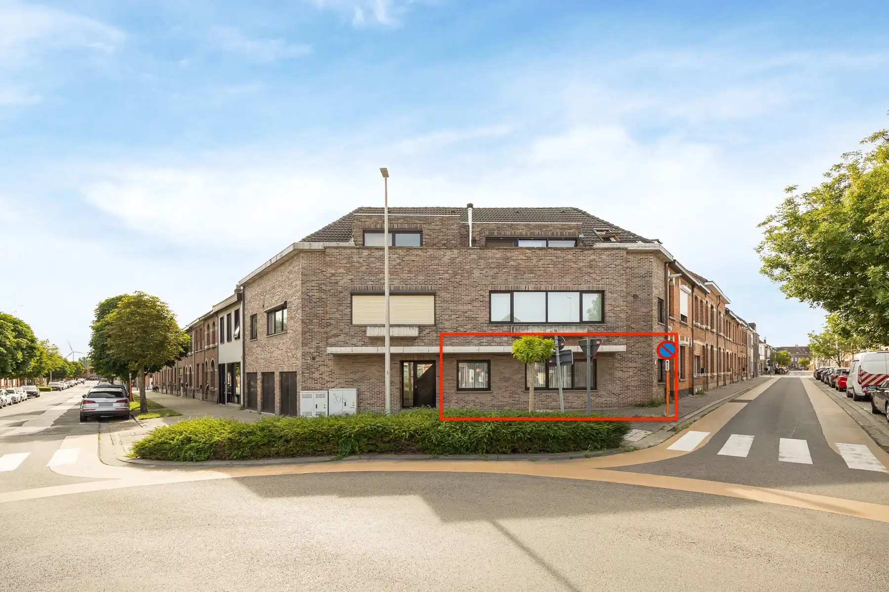 Lichtrijk gelijkvloers hoekappartement in Niel foto 14