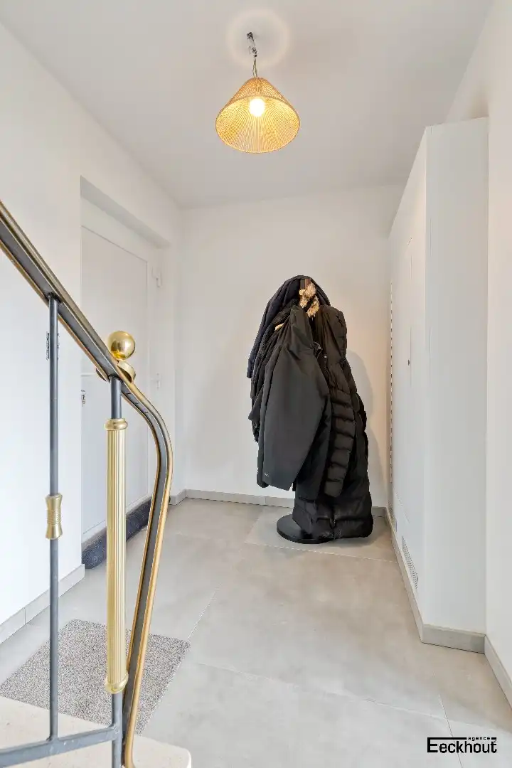 Landelijke woning met garage in Diksmuide, 3 slaapkamers, gerenoveerd in 2023, met 206m² bewoonbare oppervlakte foto 12