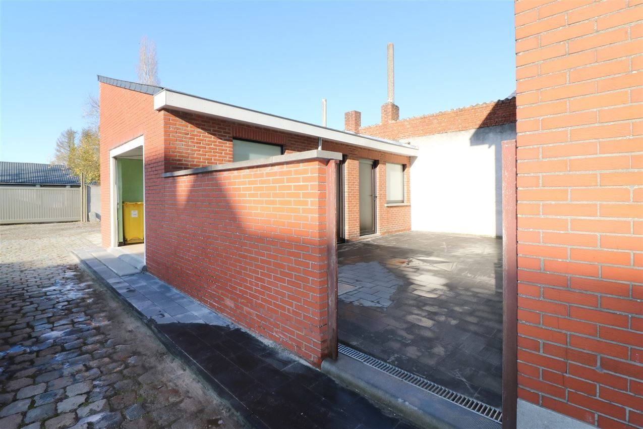 karaktervol, 3 grote slaapkamers, zuidterras, nabij station en natuur foto 31
