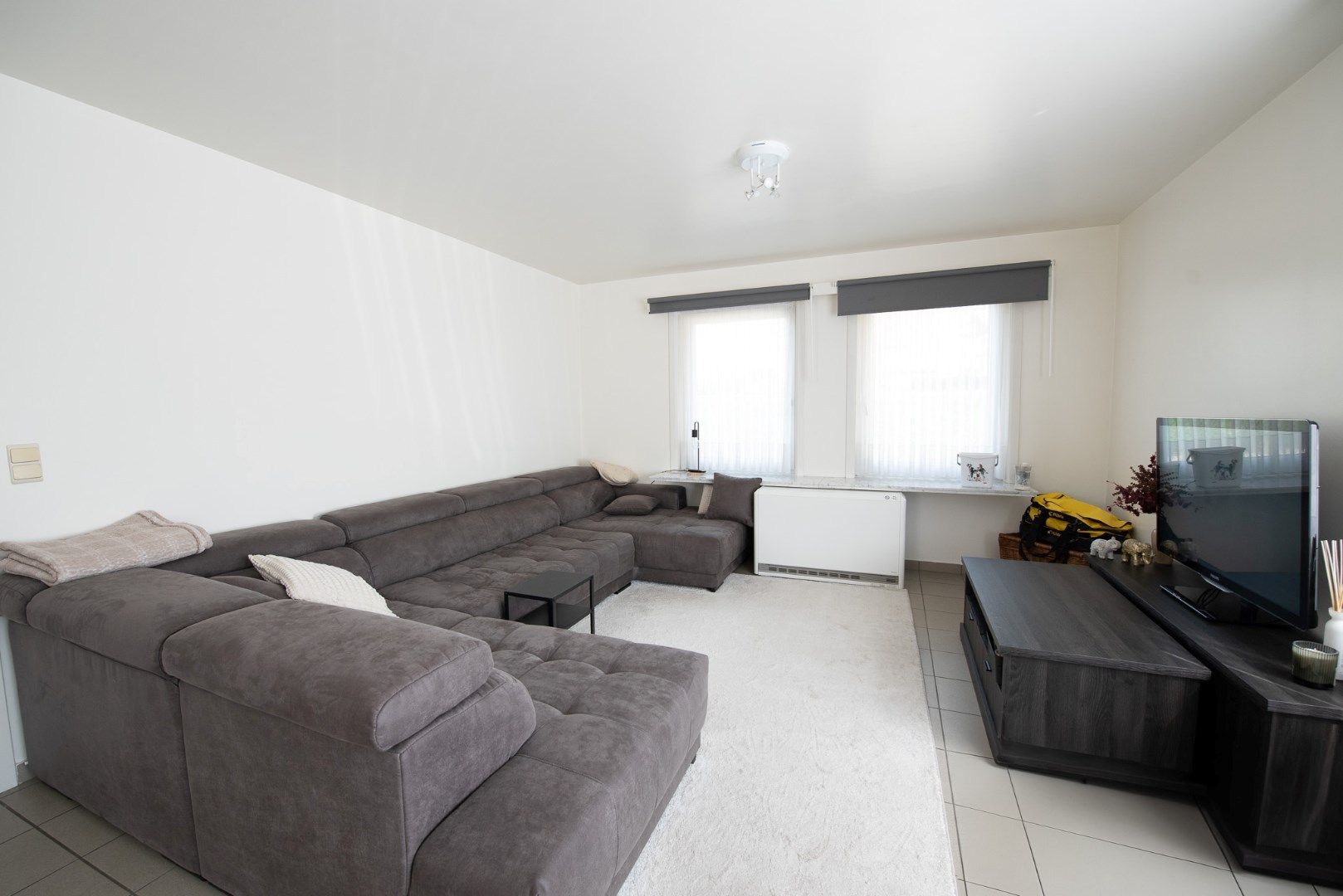 Te koop: Gelijkvloers appartement met 2 slaapkamers en garage in Waregem – Direct rendement! foto 5