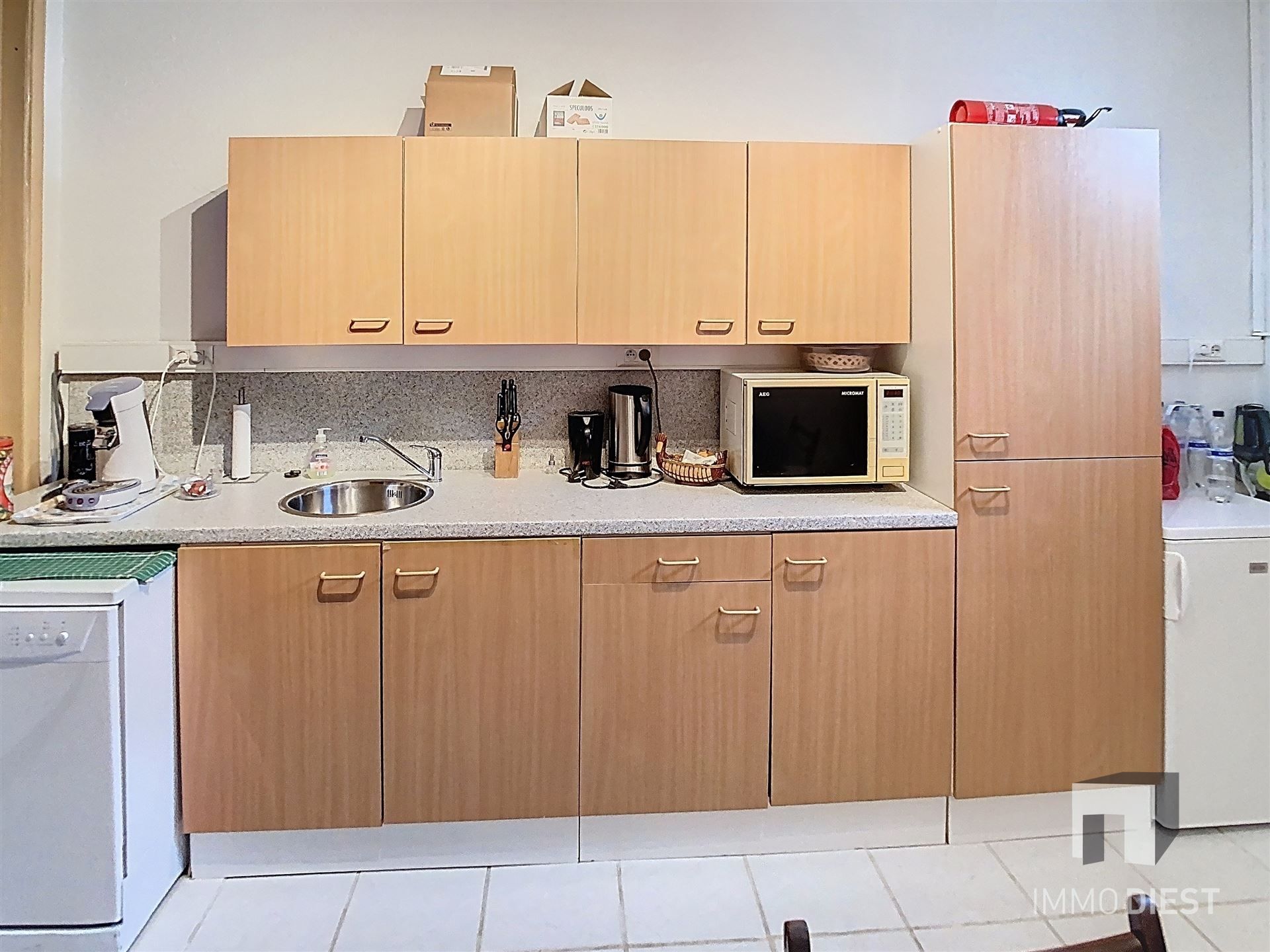 Gelijkvloers kantoorpand op strategische ligging  foto 28