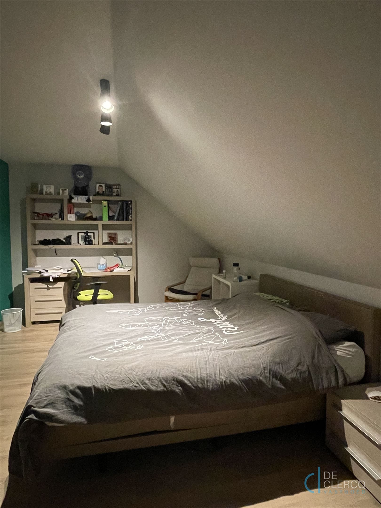 Zeer ruime halfopen bebouwing, goed gelegen nabij Lochristi Dorp! foto 7
