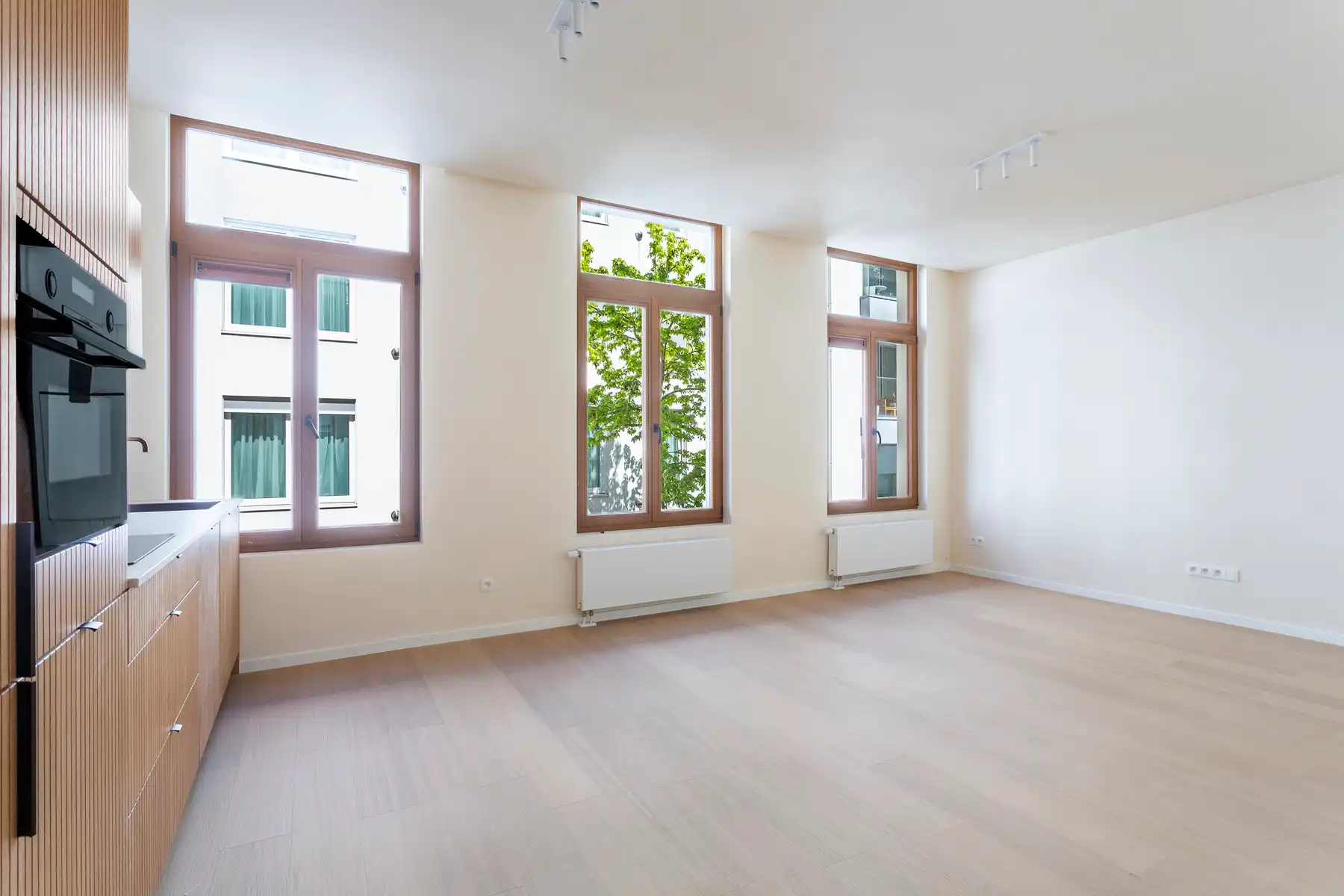 Licht en stijlvol appartement met terras in hartje Antwerpen foto 3