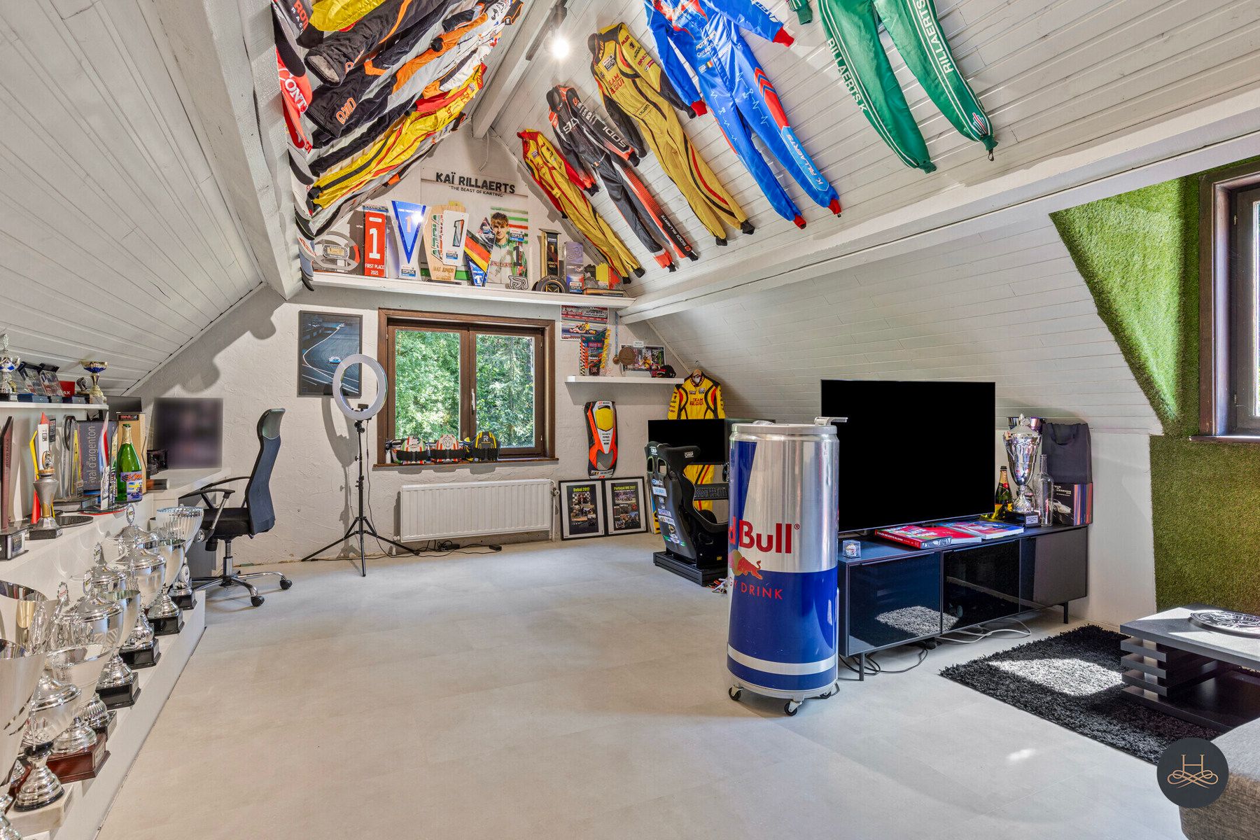 Unieke gerenoveerde villa in het groen met prachtig zwembad foto 28