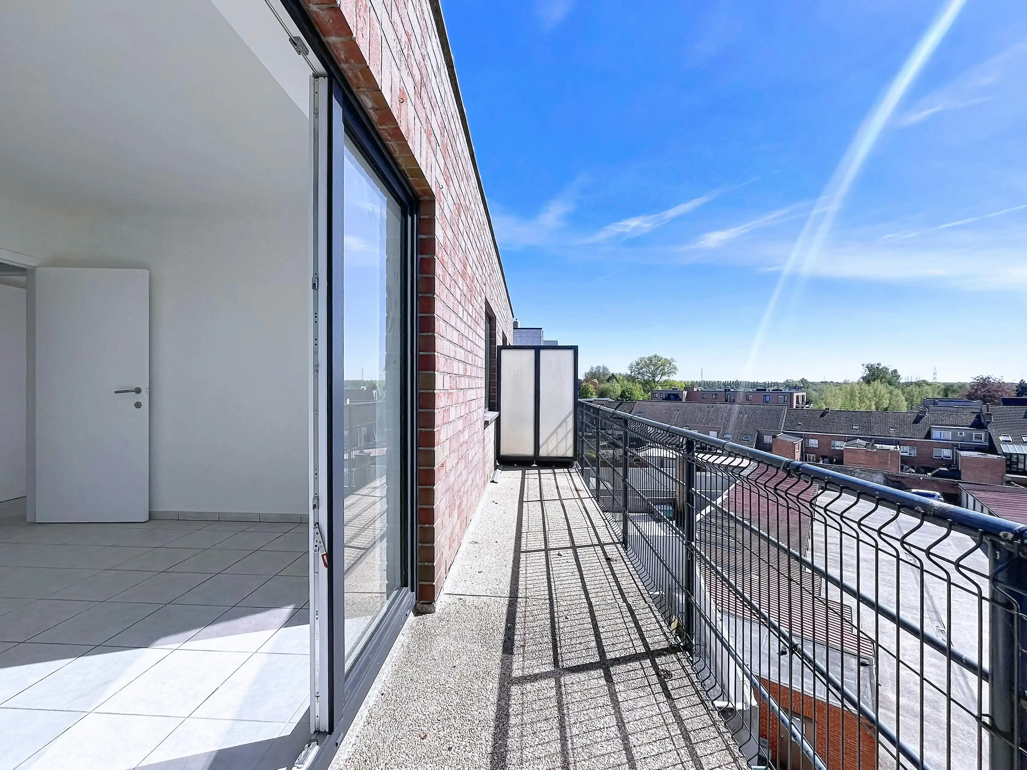 Appartement met 2 slaapkamers aan het station van Eeklo foto 15