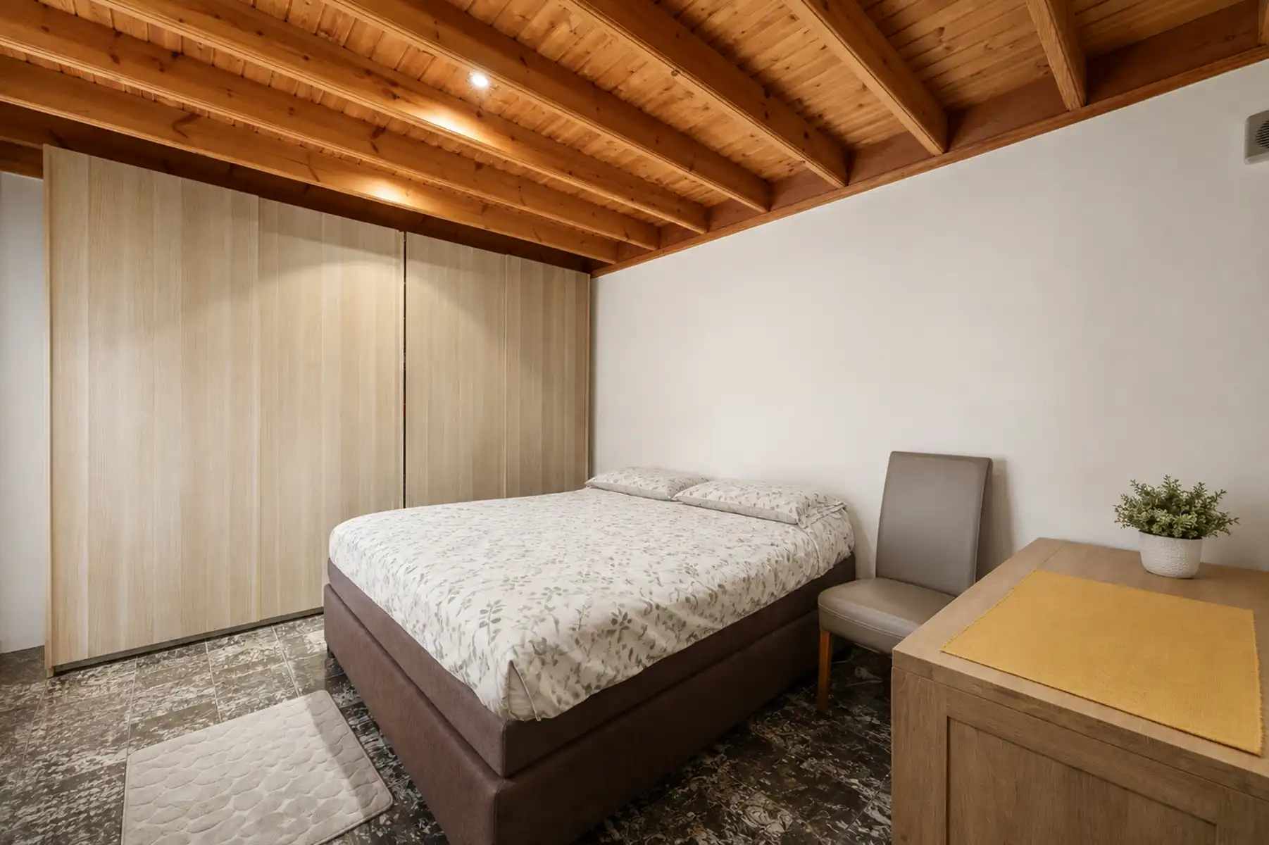 Gelijkvloerse woning met 4 slaapkamers en zonnepanelen  foto 20