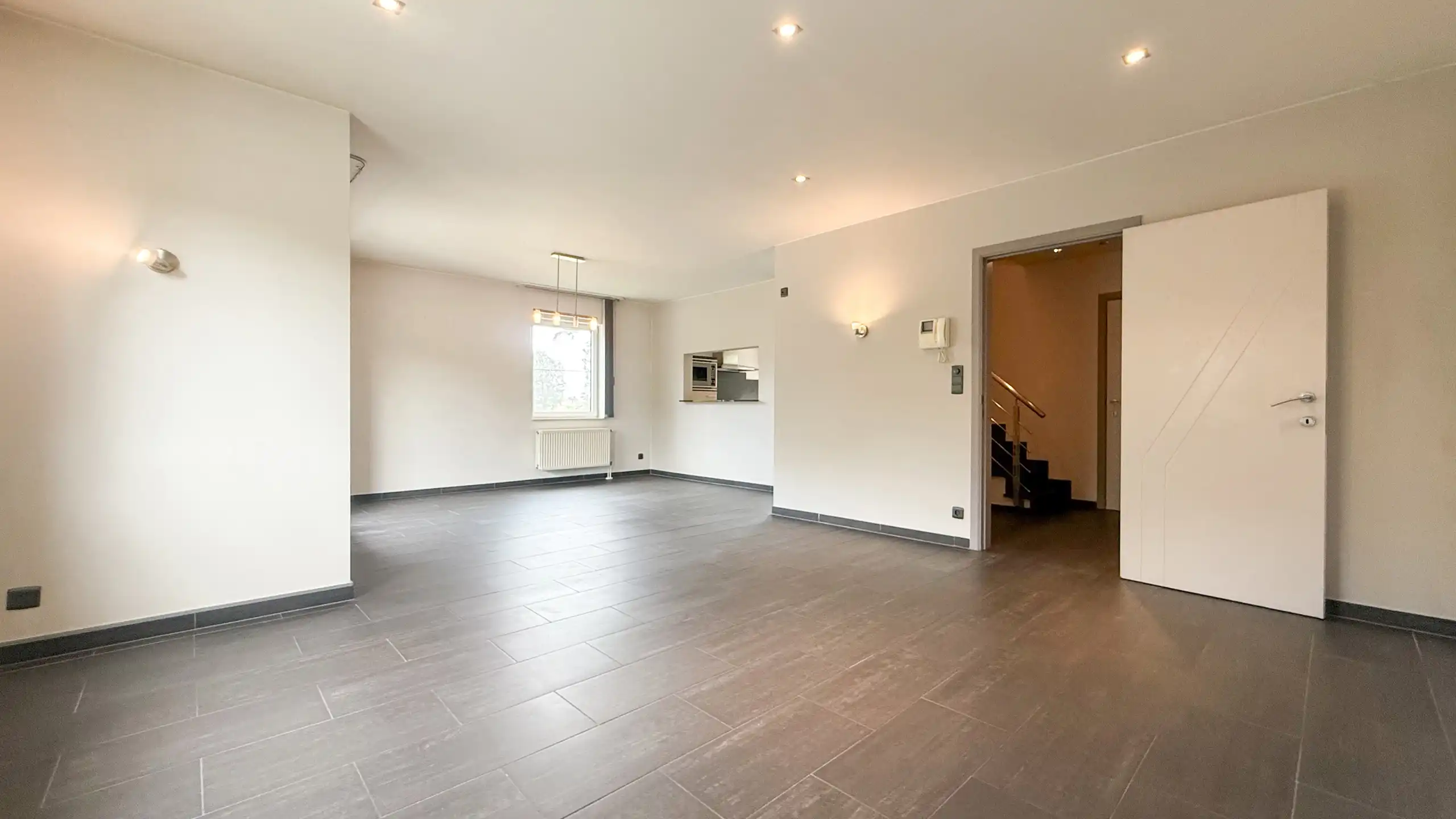 Duplexappartement met 3 slpks, terras en groene omgeving! foto 3