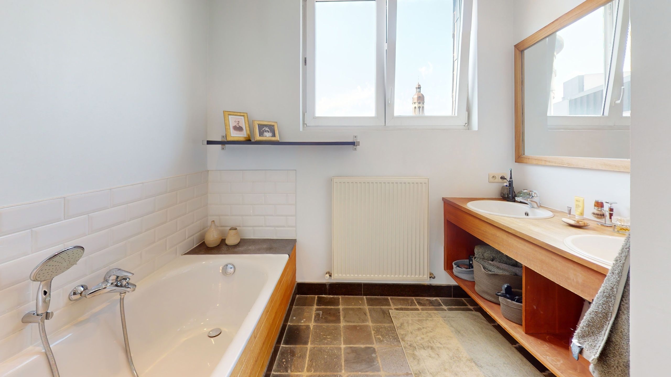ANTWERPEN - Ruim duplex appartement nabij de vrijdagsmarkt foto 7