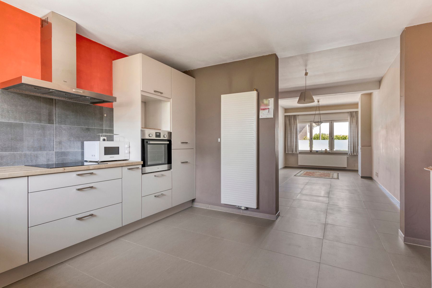Gunstig gelegen woning met 3 slaapkamers en tuin foto 8