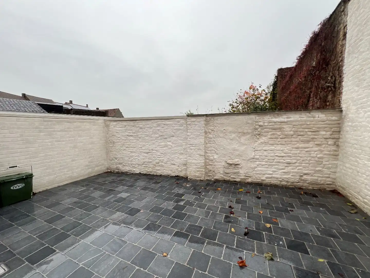 Te huur: Volledig gerenoveerde woning in hartje Vlamertinge foto 6