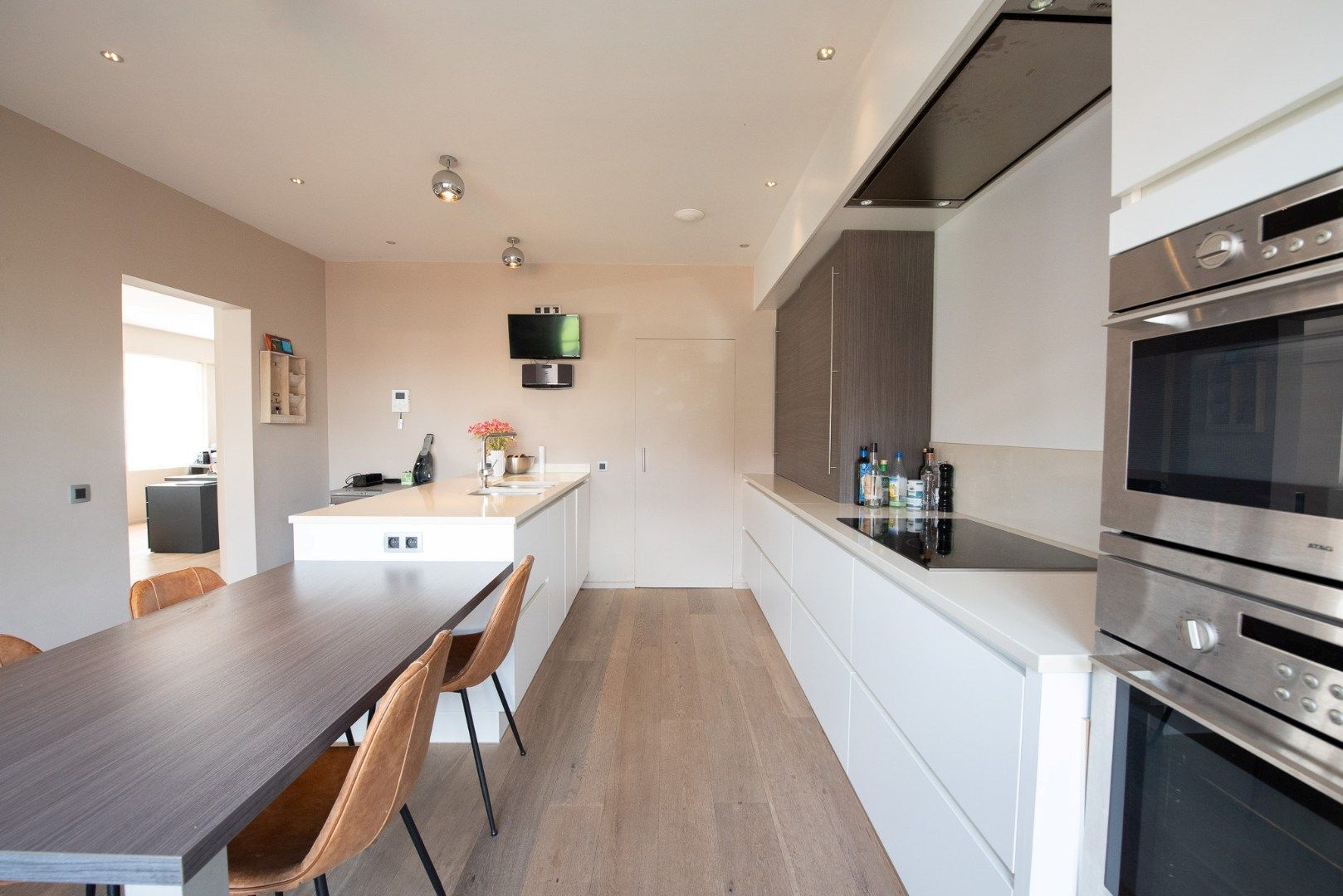 TE KOOP: Recent en zeer ruime energiezuinige nieuwbouwwoning met 4 slaapkamers te Ooigem (Wielsbeke). EPC A! foto 6