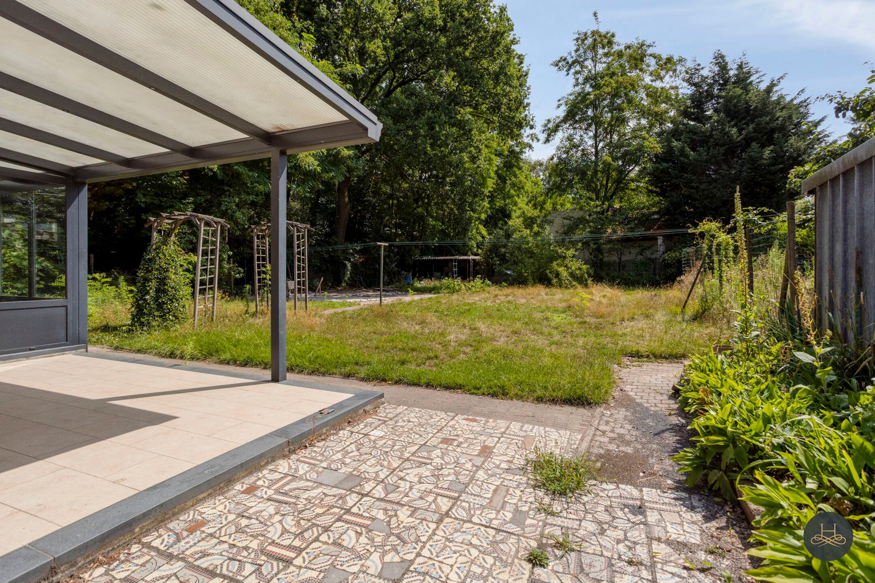 Rustig en residentieel gelegen renovatiewoning in het groen foto 27