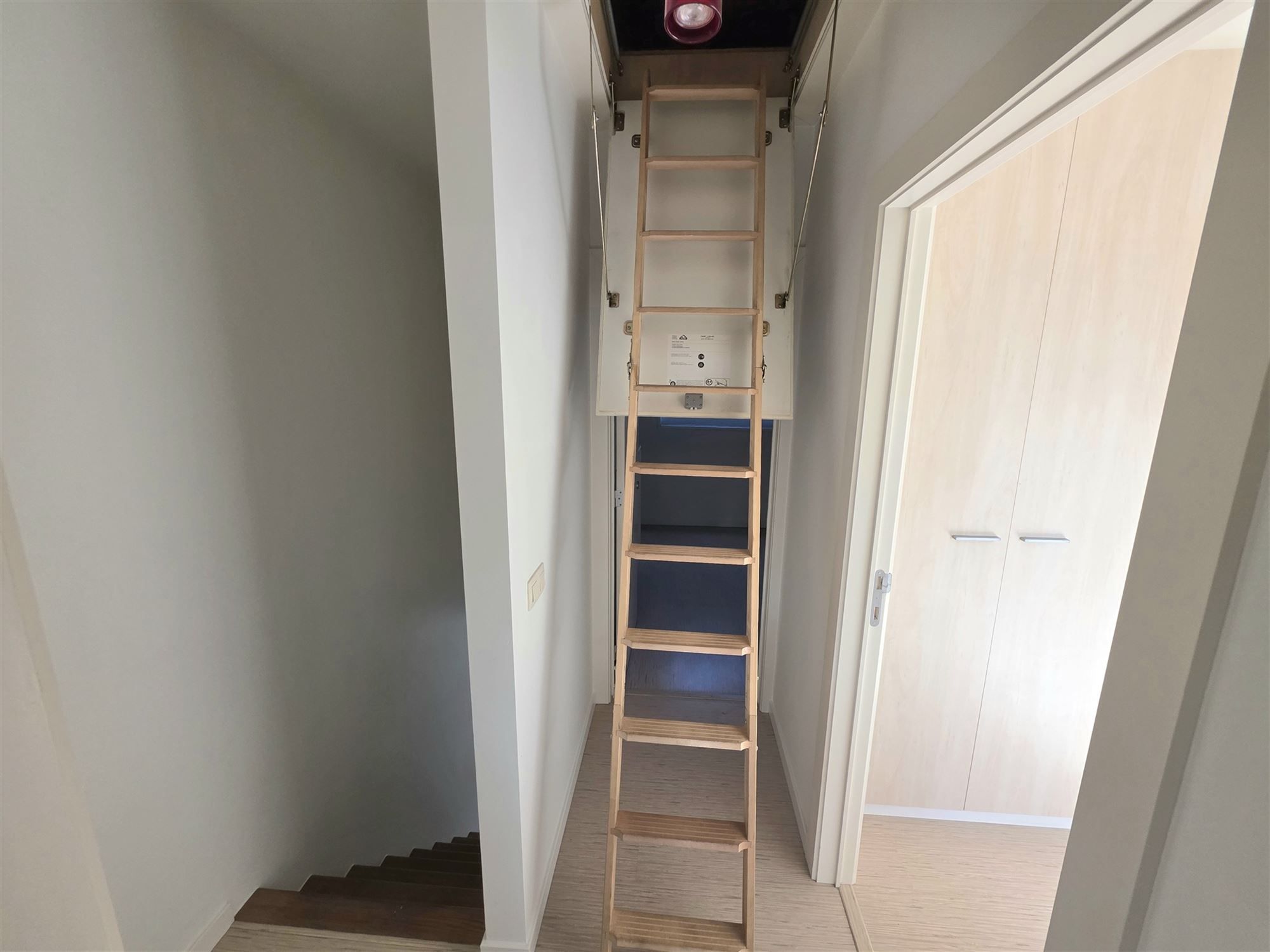 Instapklare duplex, 110 m2 met 2 slaapk, dakterras en garage foto 19