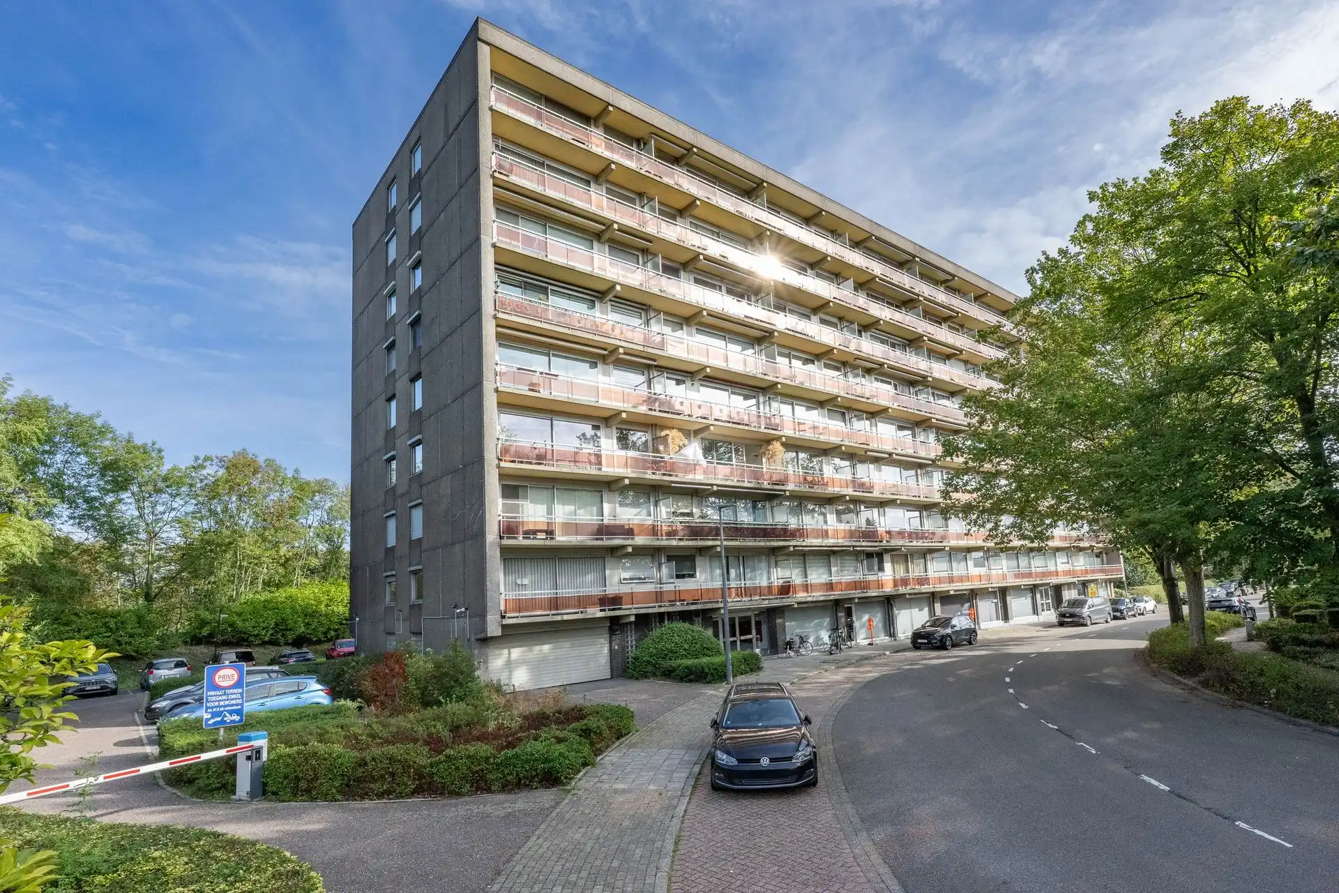 Appartement foto {{pictureIndex}}