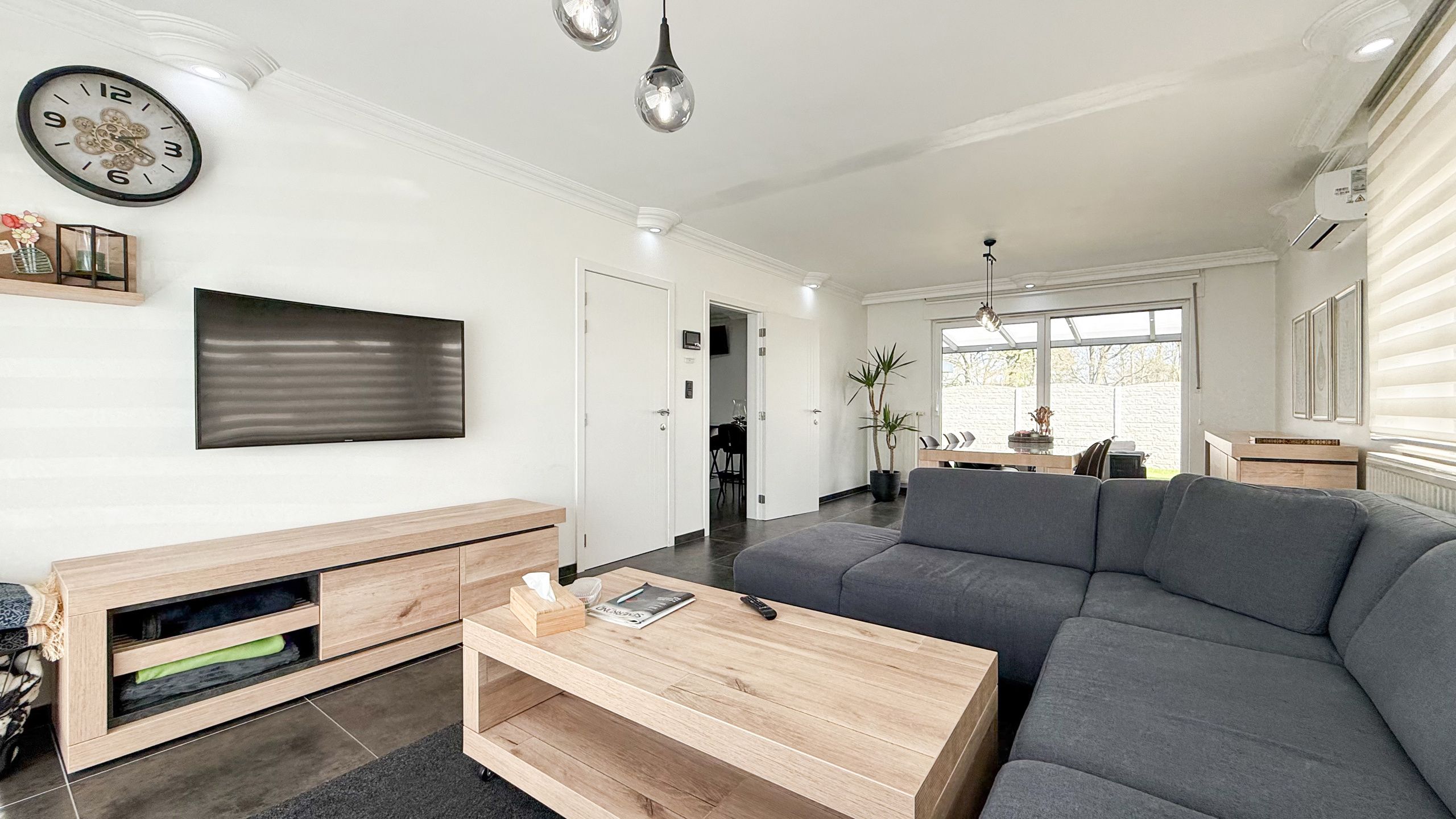 Instapklare woning met 4 spks en volledig aangelegde tuin! foto 4