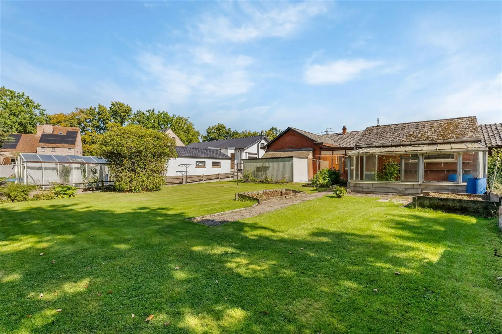 GOED ONDERHOUDEN GELIJKVLOERSE WONING MET 3 SLAAPKAMERS RUSTIG GELEGEN TE STAL foto 30