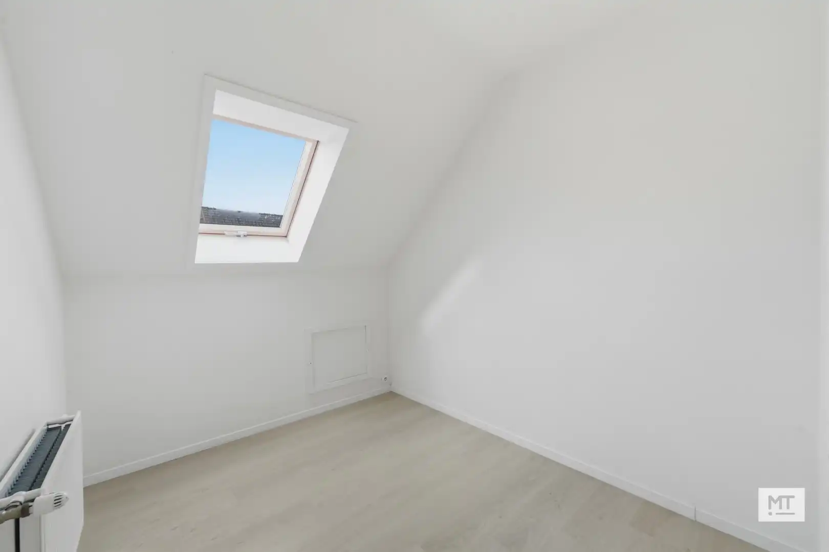 Instapklare woning met 4 slaapkamers, tuin en garage in Zonnebeke foto 15