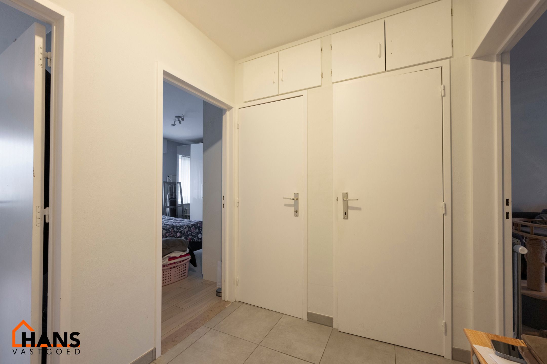 Gelijkvloersappartement met garagebox. foto 6