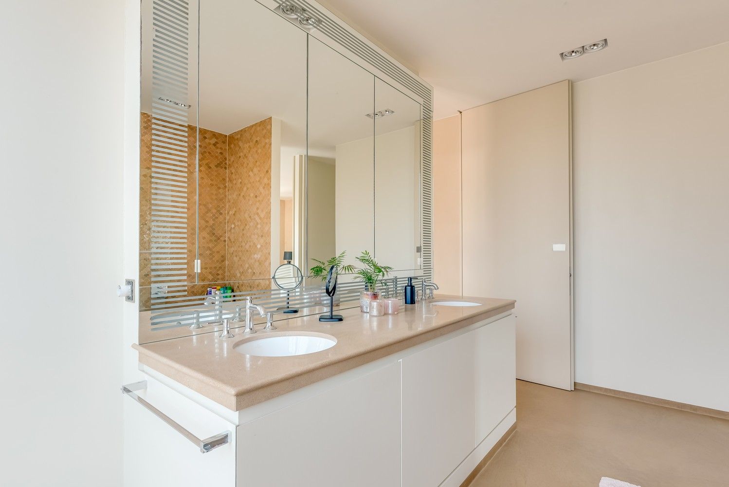 Buitengewoon Penthouse met Adembenemend Uitzicht foto 45