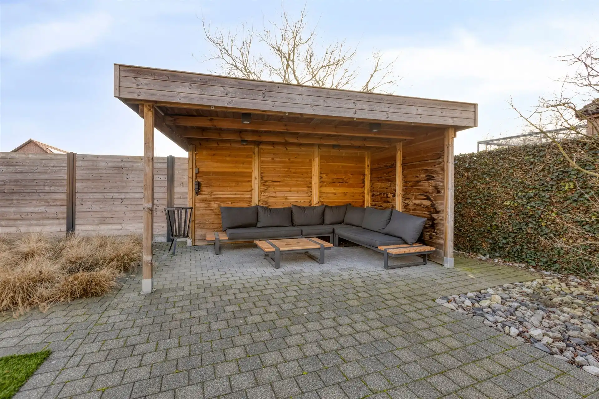 Gerenoveerde en energiezuinige woning met hoogwaardige afwerking in een rustige woonwijk te Wiemesmeer foto 34