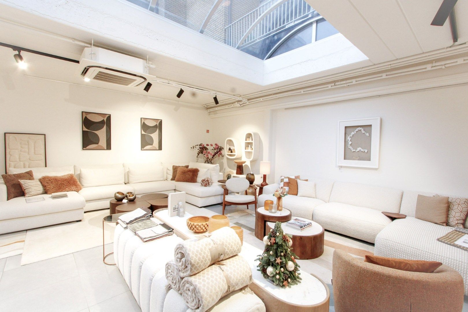 Verhuurd handelspand te koop Lippenslaan 253  foto 5