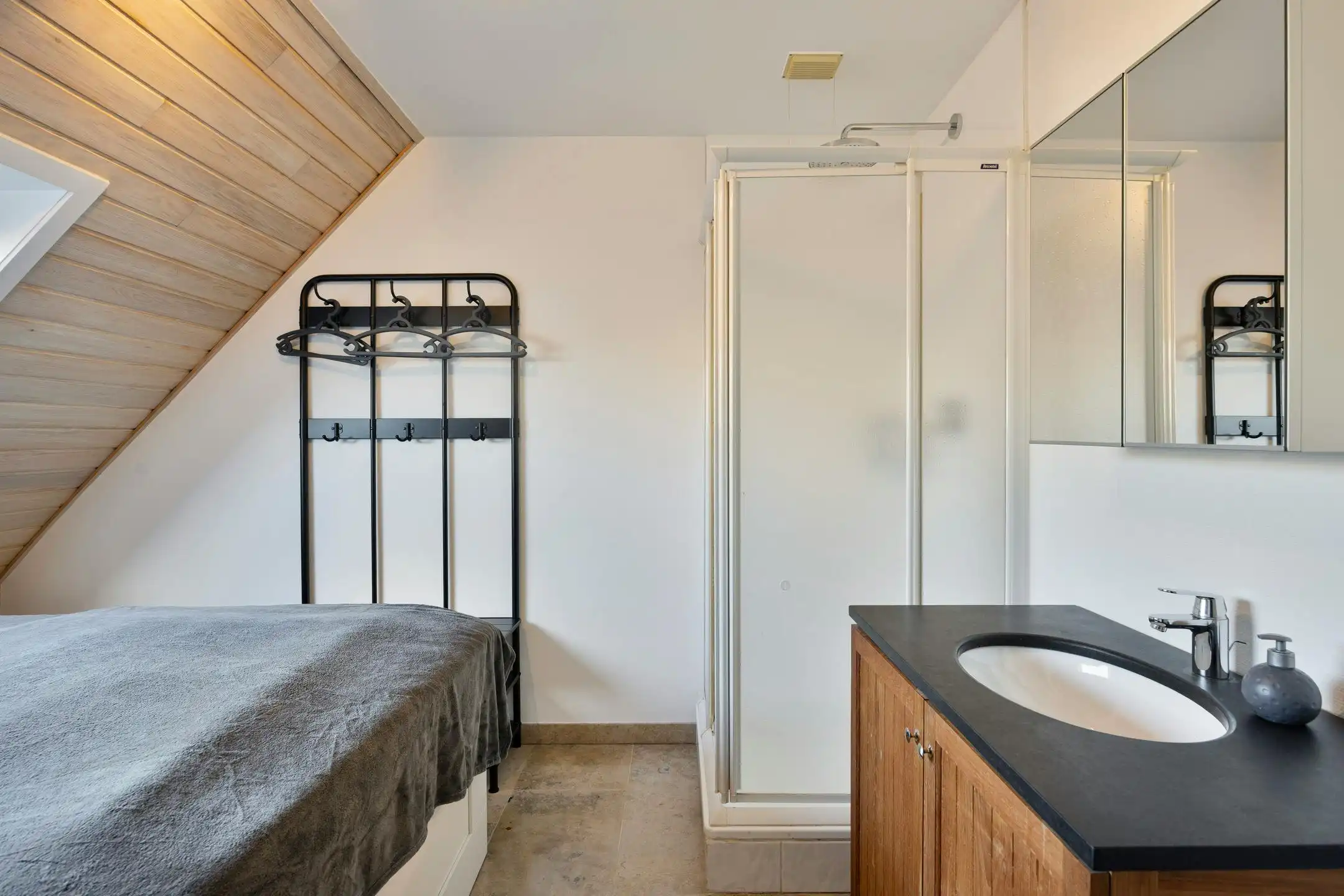 Lichtrijk duplex appartement te koop in Blankenberge foto 10