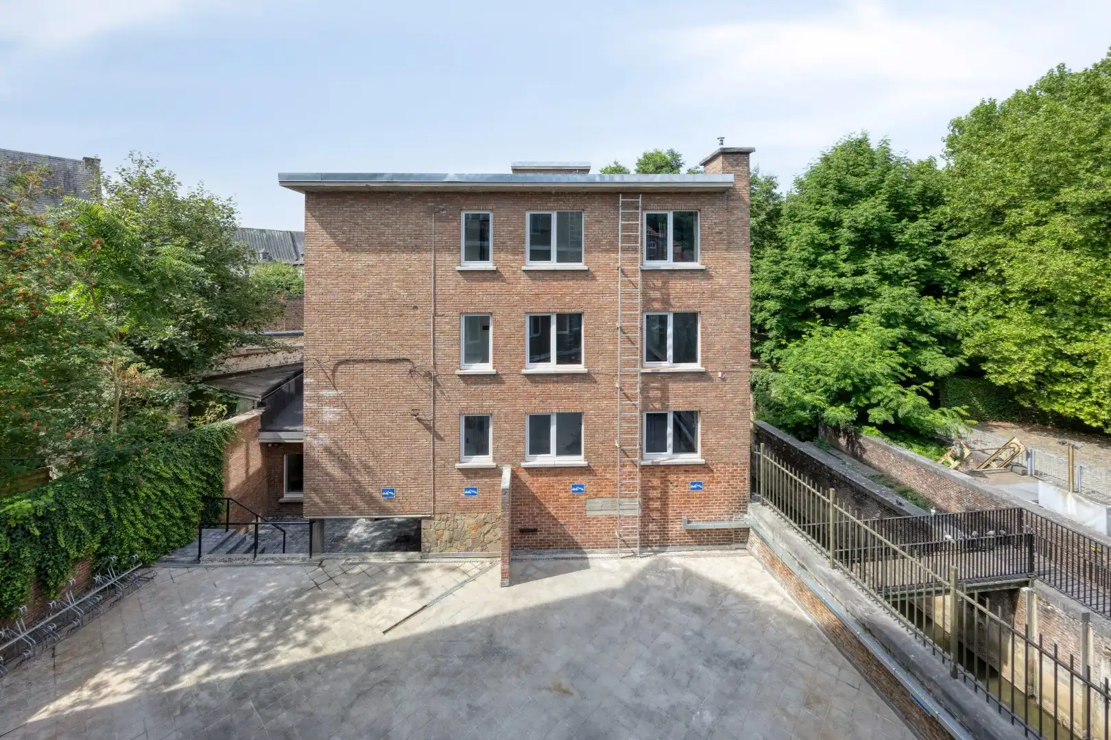 Volledig gerenoveerde studentenkamer in residentie met 29 studentenkamers in hartje Leuven - EPC label A! foto 8