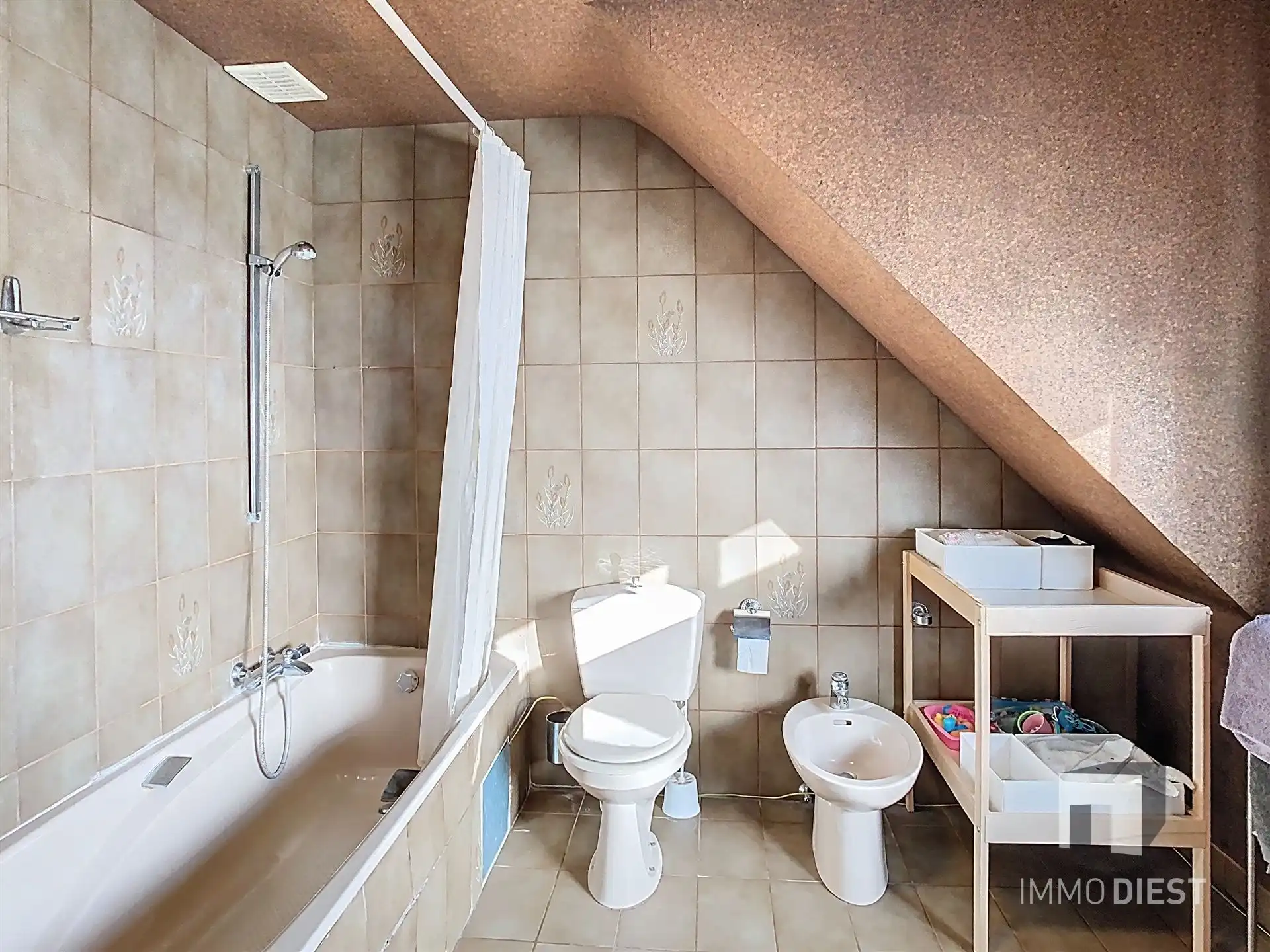 Instapklare woning op 9a 20ca nabij de bossen van Averbode; wonen met ruimte, rust en kansen. foto 24