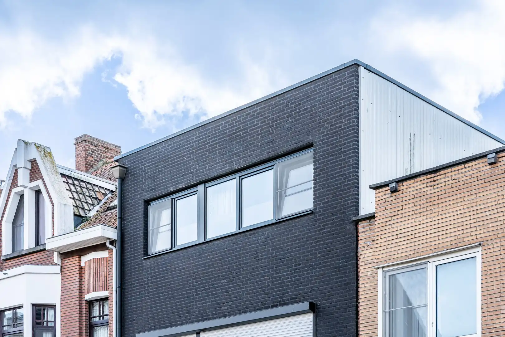 Instapklaar en modern appartement met garage foto 2