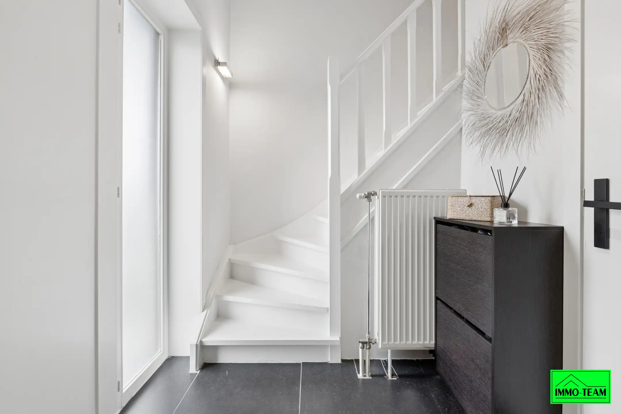 Instapklare 3‑gevelwoning in een rustige, residentiële wijk foto 11