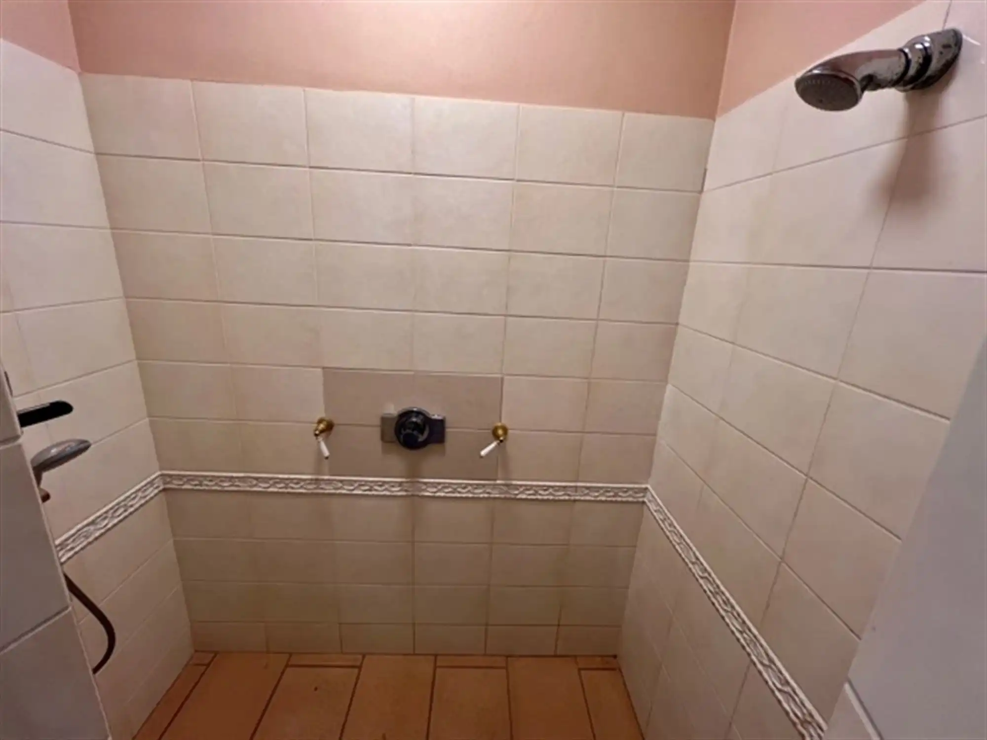 Statig landgoed met binnenzwembad op toplocatie foto 41