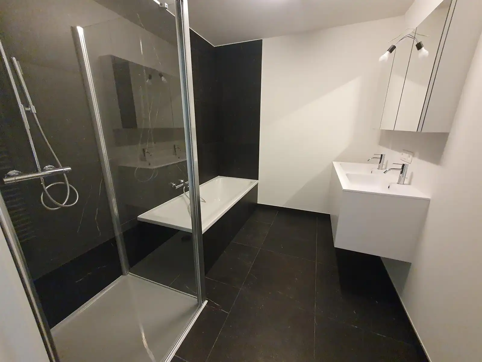 Tof appartement met standplaats aan de Leie !! foto 14