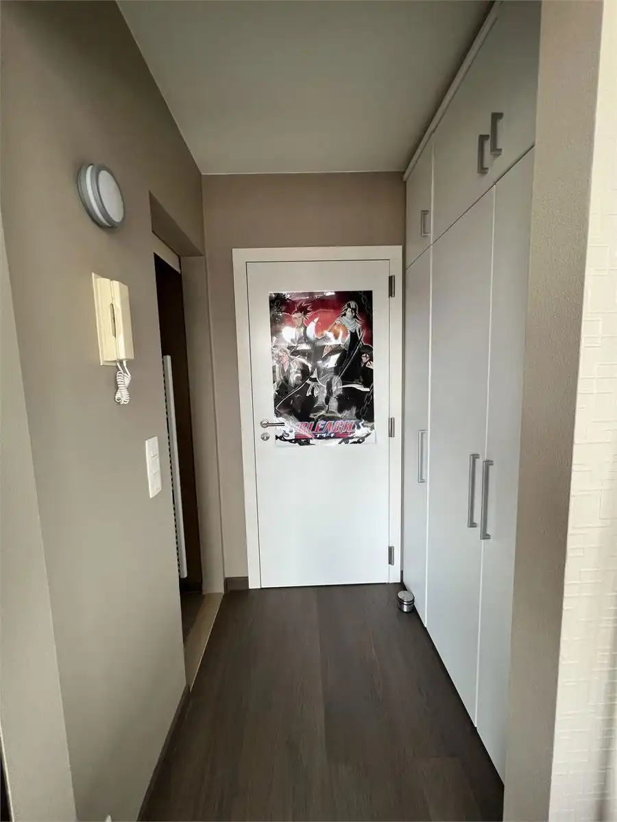 Lichtrijke, gerenoveerde studio met terras te huur in Leuven foto 9