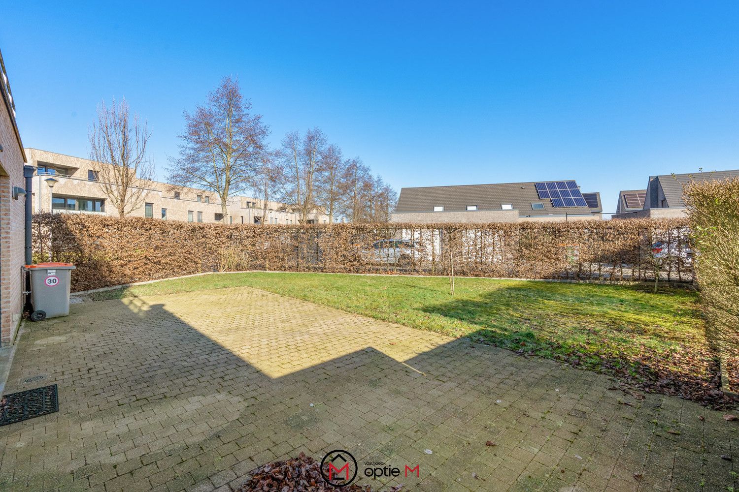 GELIJKVLOERS APPARTEMENT IN BILZEN foto 15