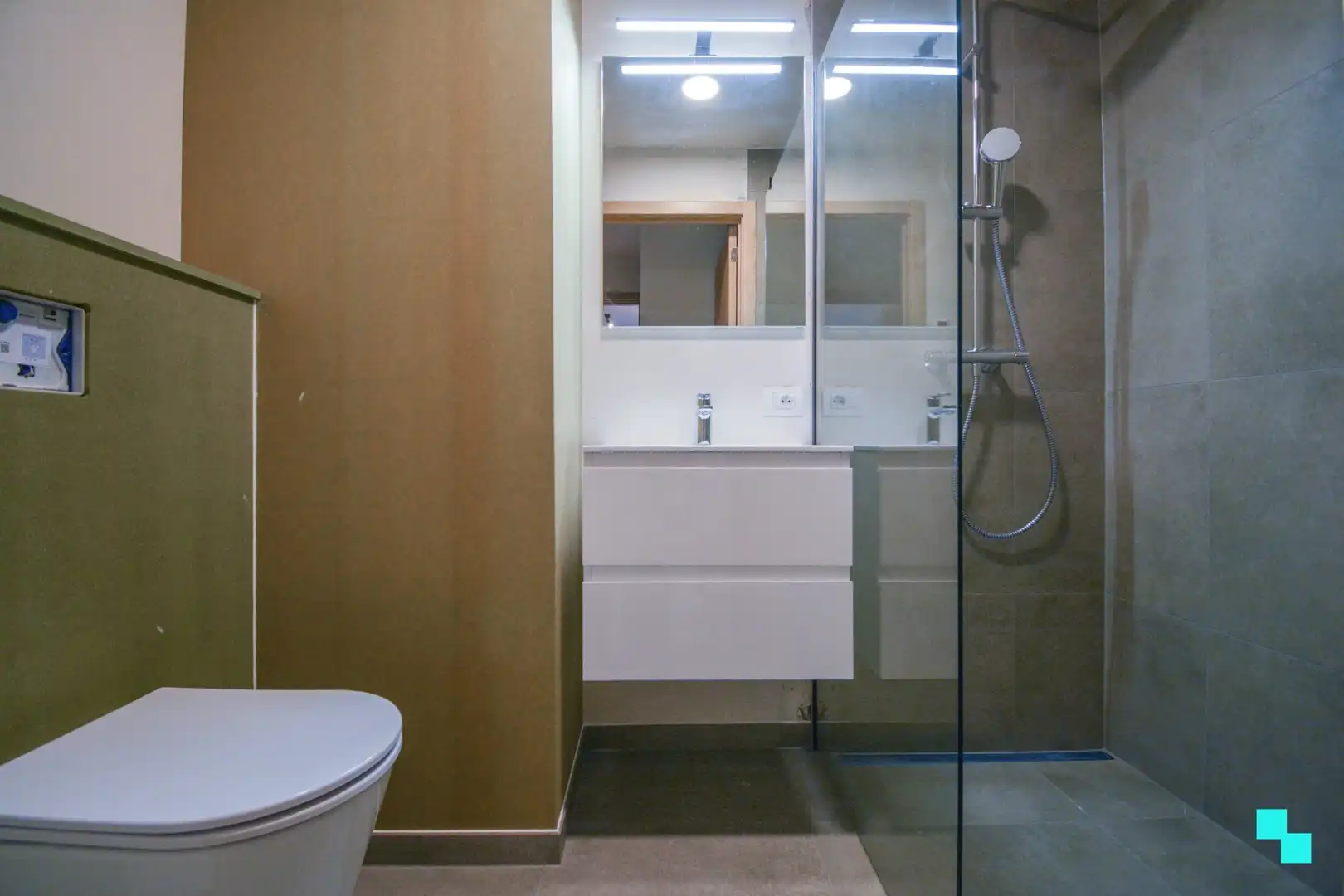 Nieuwbouwappartement via budgethuren te Houthulst foto 11