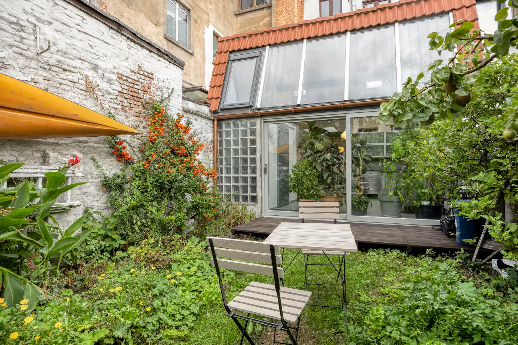 Karaktervolle woning met 4 slaapkamers en stadstuin foto 12
