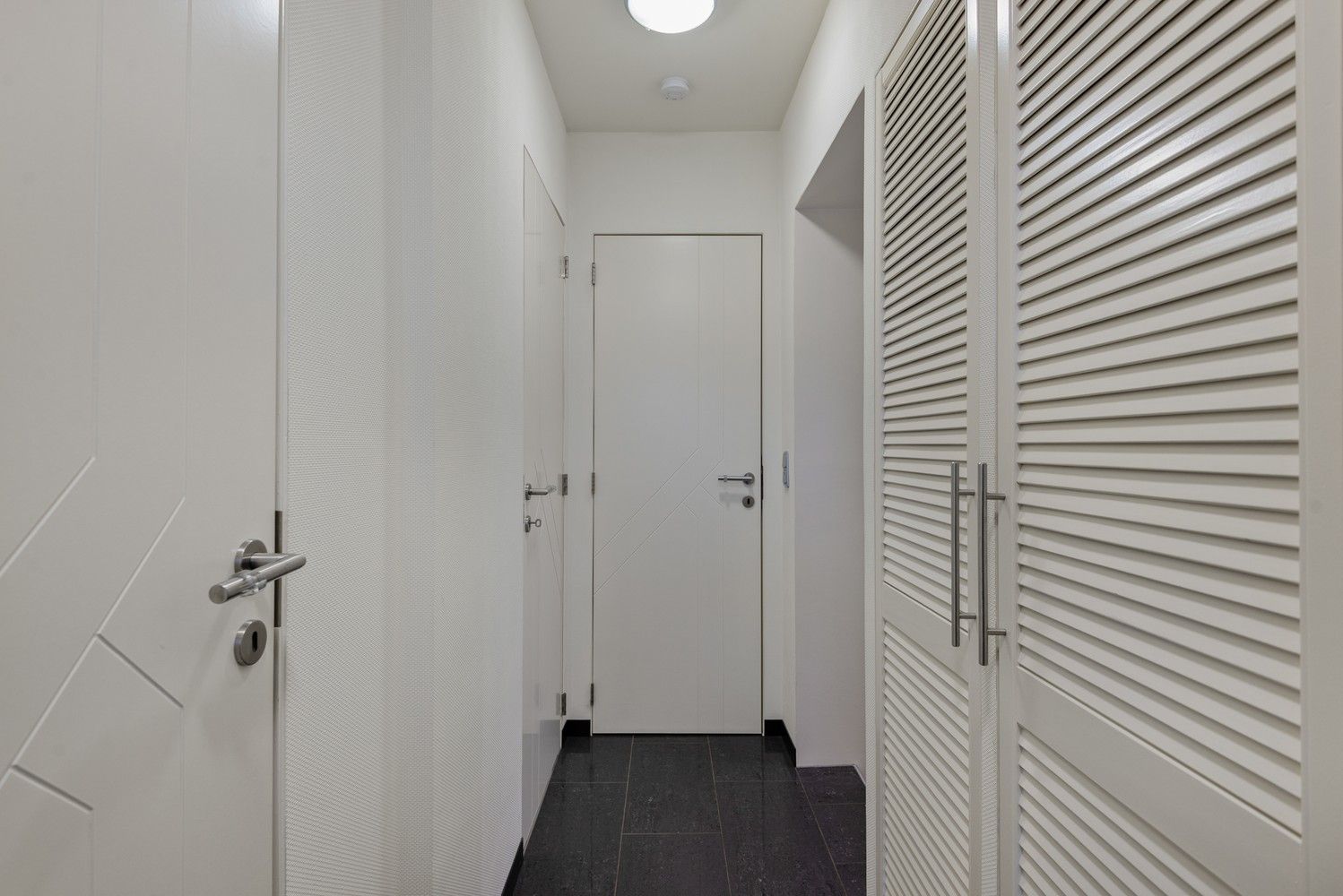 Appartement met 2 slaapkamers, terras en grote privatieve kelder in Wommelgem! foto 11