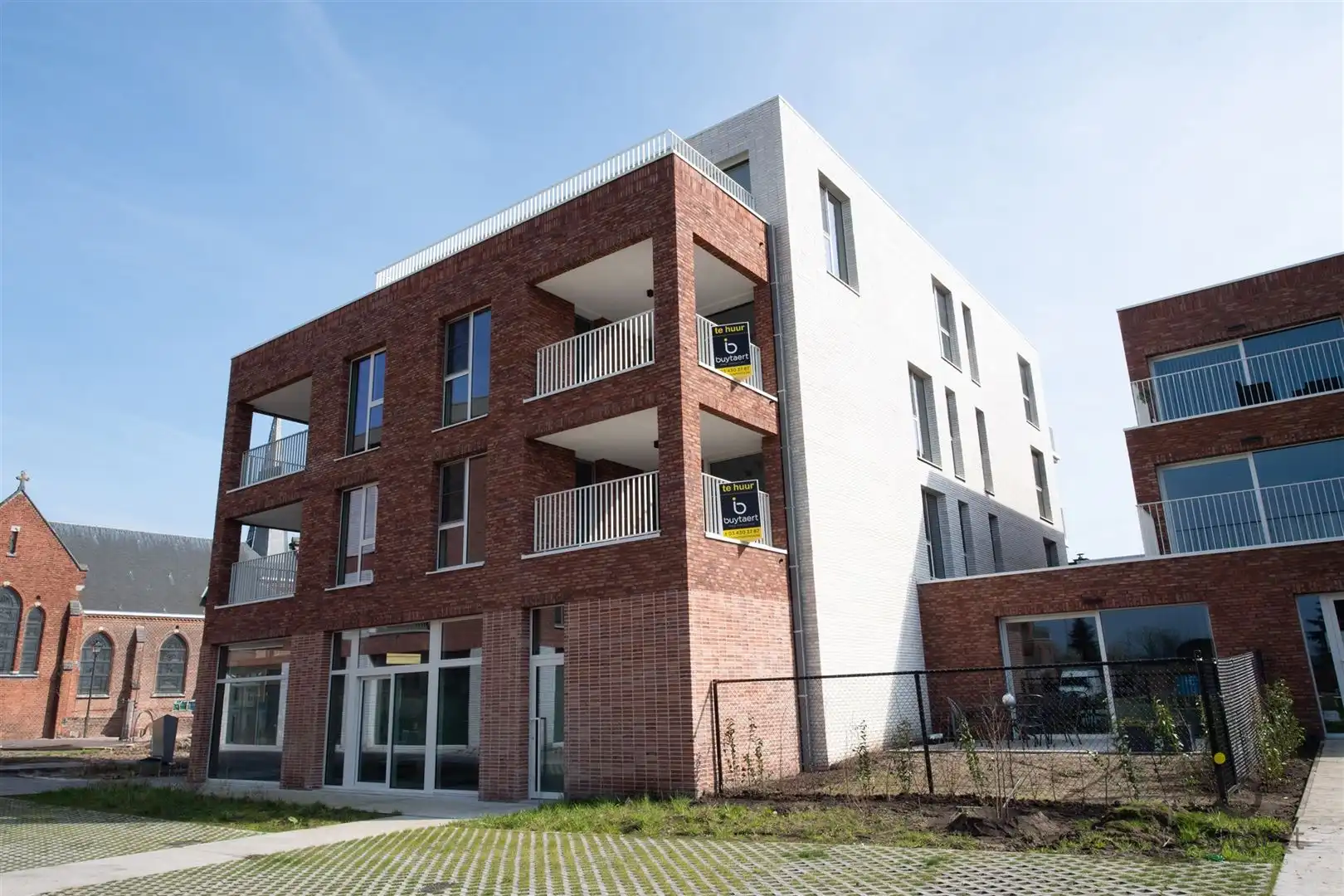 Prachtig nieuwbouw appartement met uniek terras te Zoersel! foto 2