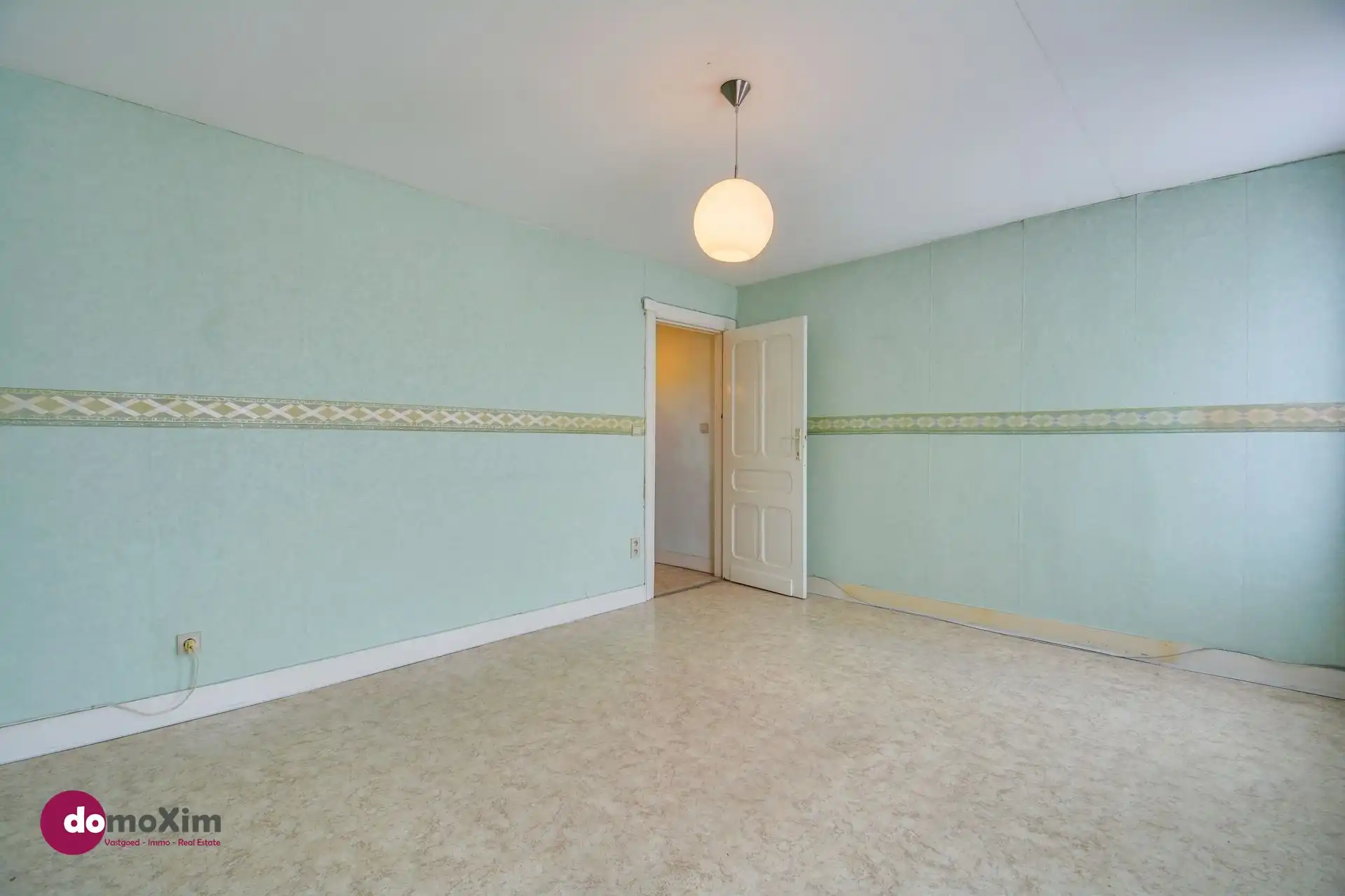 Te renoveren woning op bereikbare locatie in Boortmeerbeek foto 13