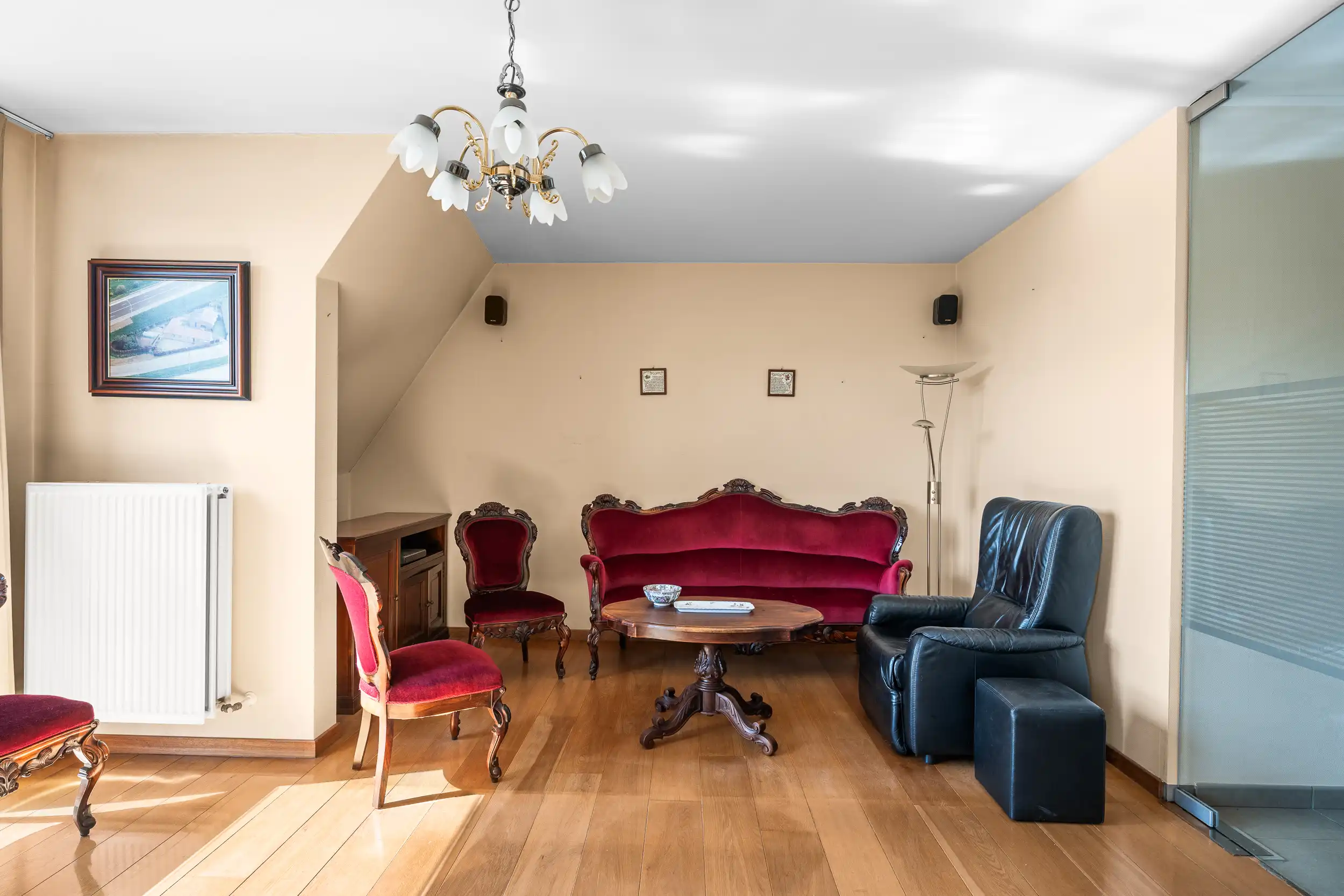 Appartement midden in het centrum van Kruishoutem! foto 3