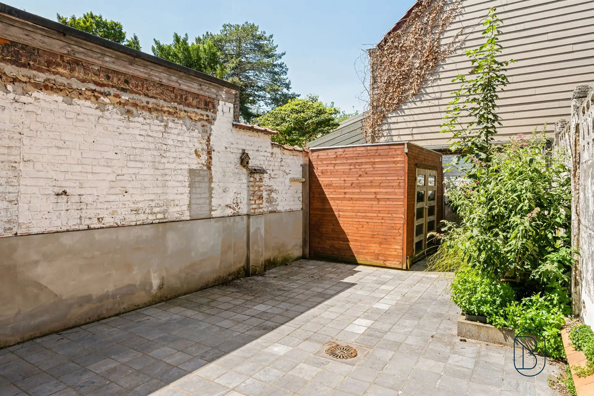 Karaktervolle herenwoning met 6 slaapkamers, zonnig terras foto 3