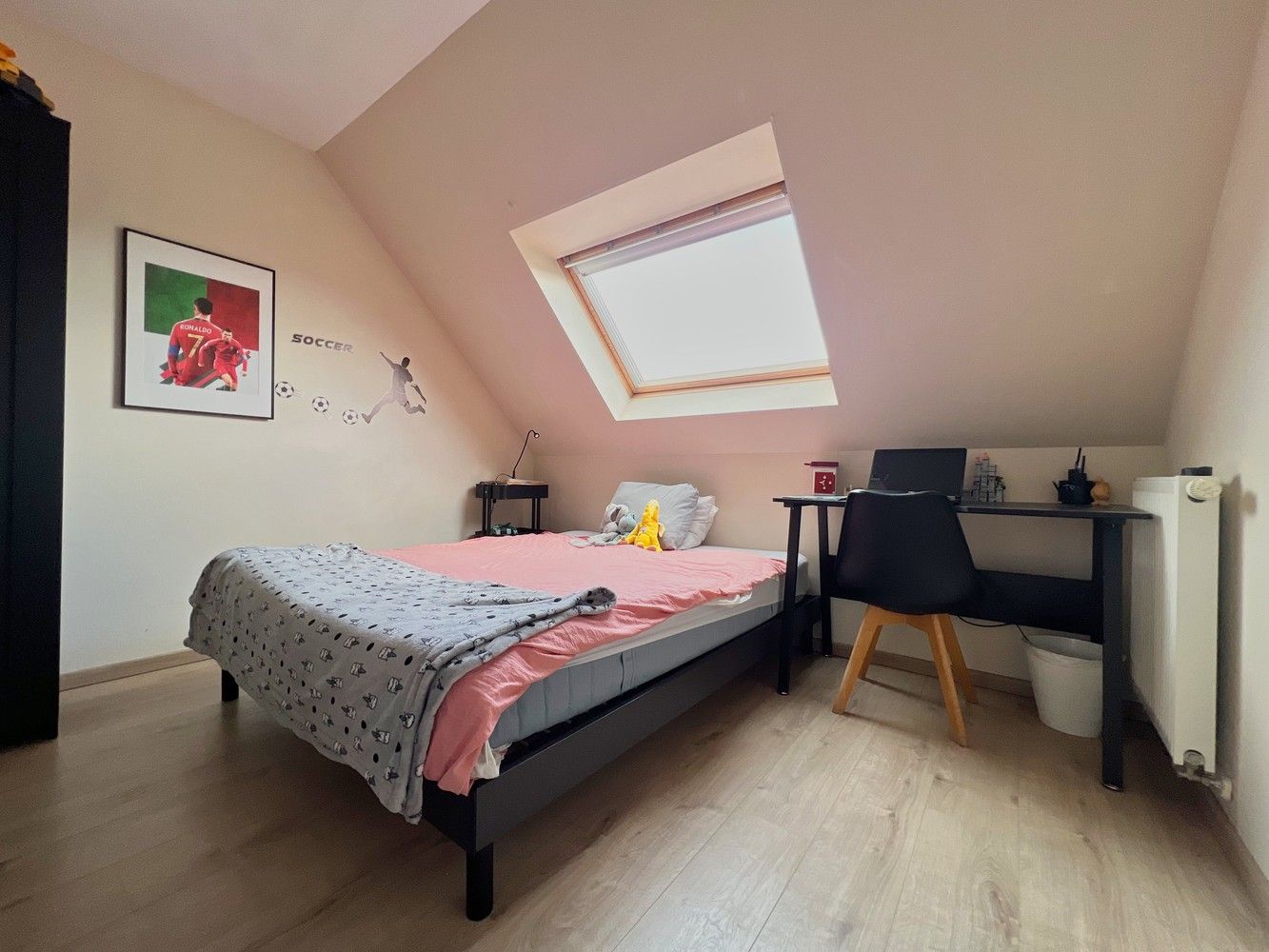 Instapklare en lichtrijke woning (4 slpks) + tuin! foto 9