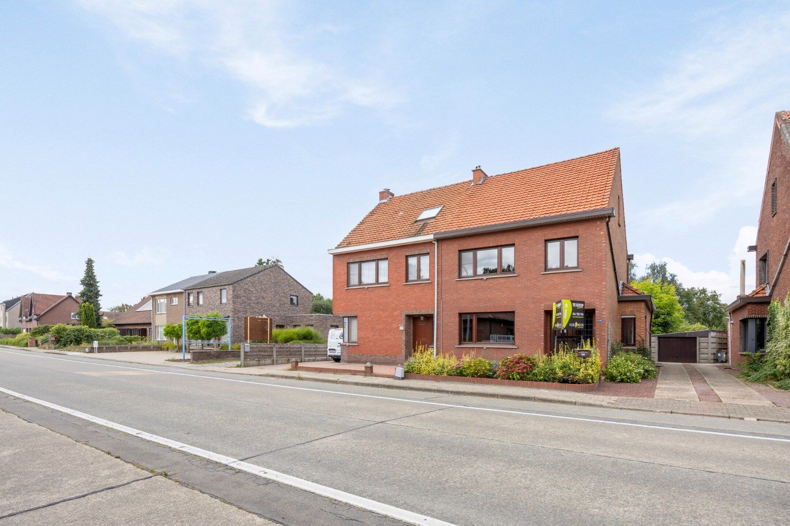 Gunstig gelegen op te frissen woning op een perceel van bijna 12are. foto 44