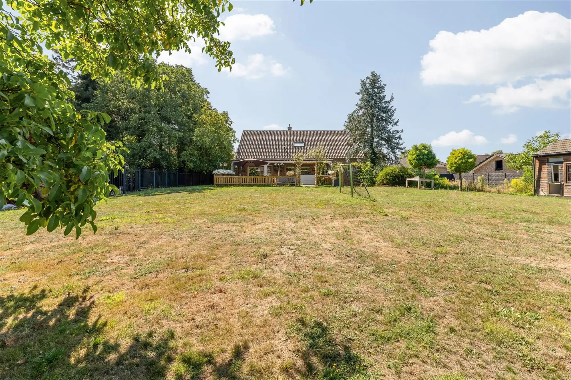 PERFECT ONDERHOUDEN WONING OP EEN PRACHTIG PERCEEL VAN 1,3 HECTARE IN KOERSEL foto 29