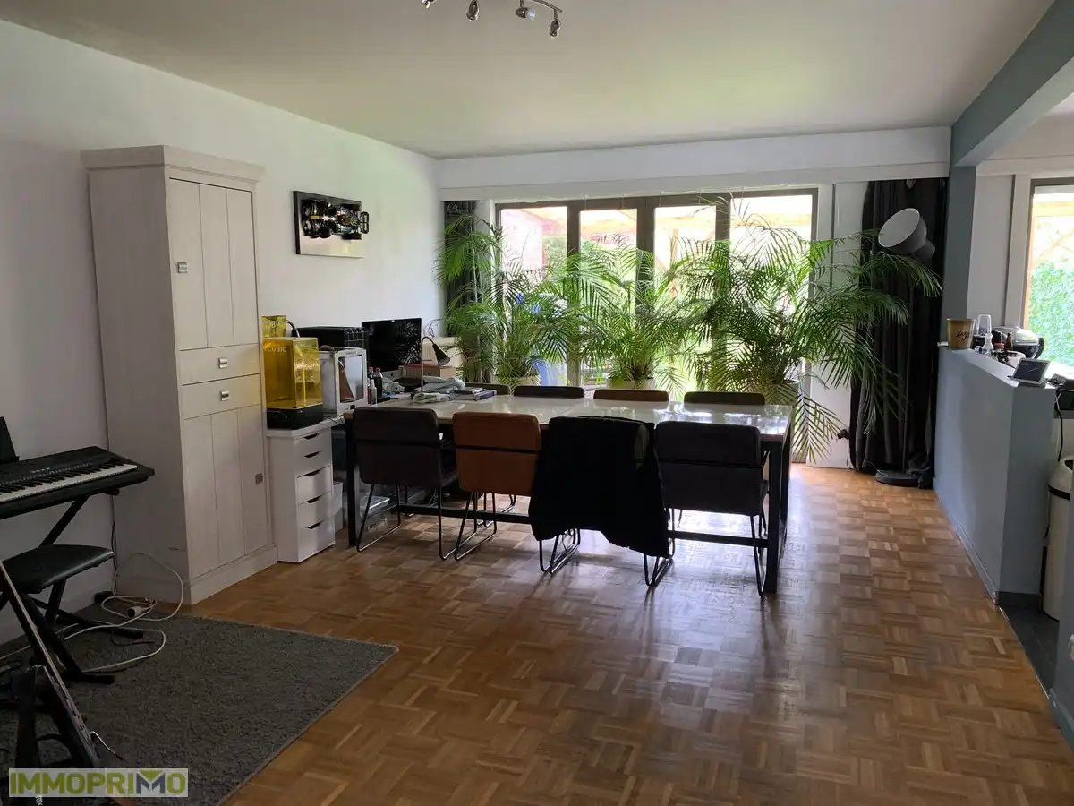 Ruime woning met 4 slaapkamers en garagebox in een woonerf te Mortsel foto 5