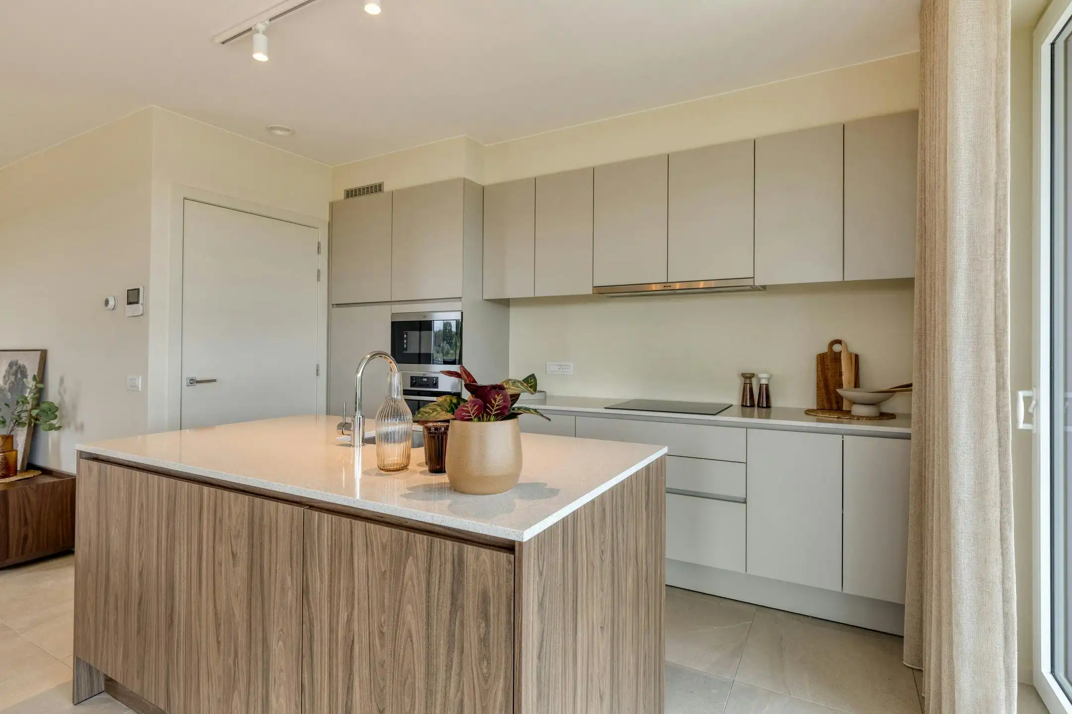Nieuwbouw appartement met 2 slaapkamers en zongericht terras foto 4