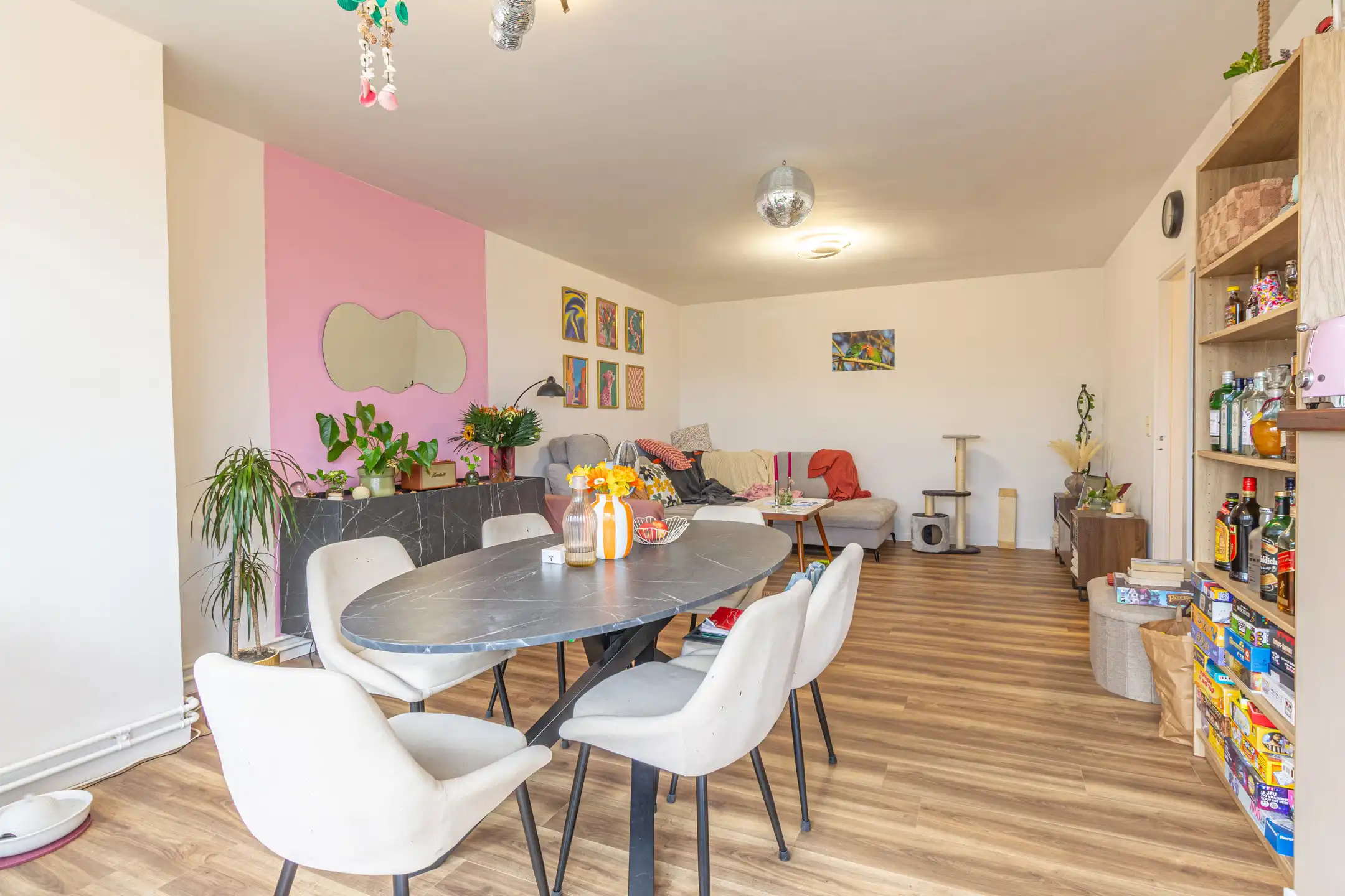 Gerenoveerd appartement met 2 slaapkamers Sint-Pieters-Leeuw foto 5