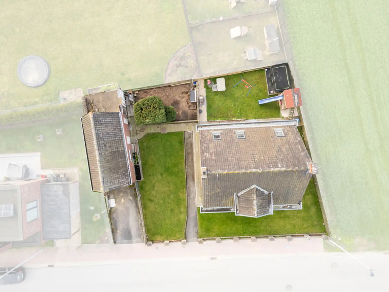 Rustig gelegen alleenstaande woning met tuin en garage. foto 5