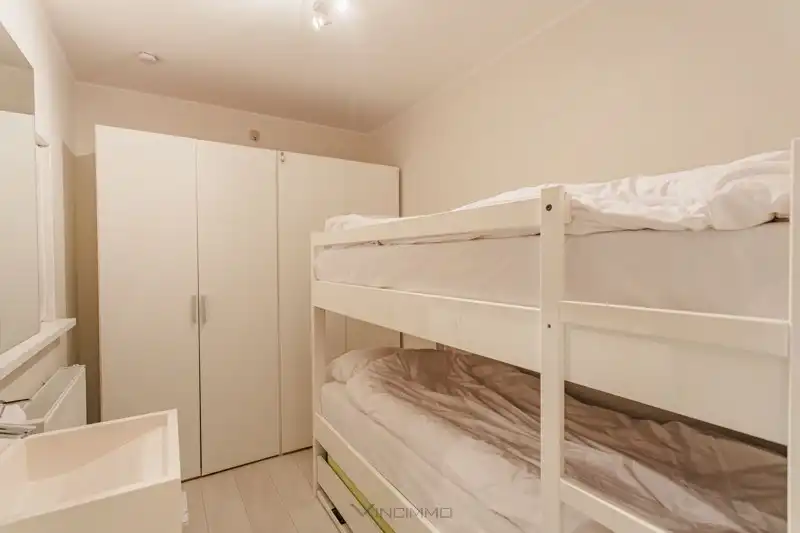 Ruim en gemeubeld appartement met 3 slaapkamers en zeezicht! foto 9