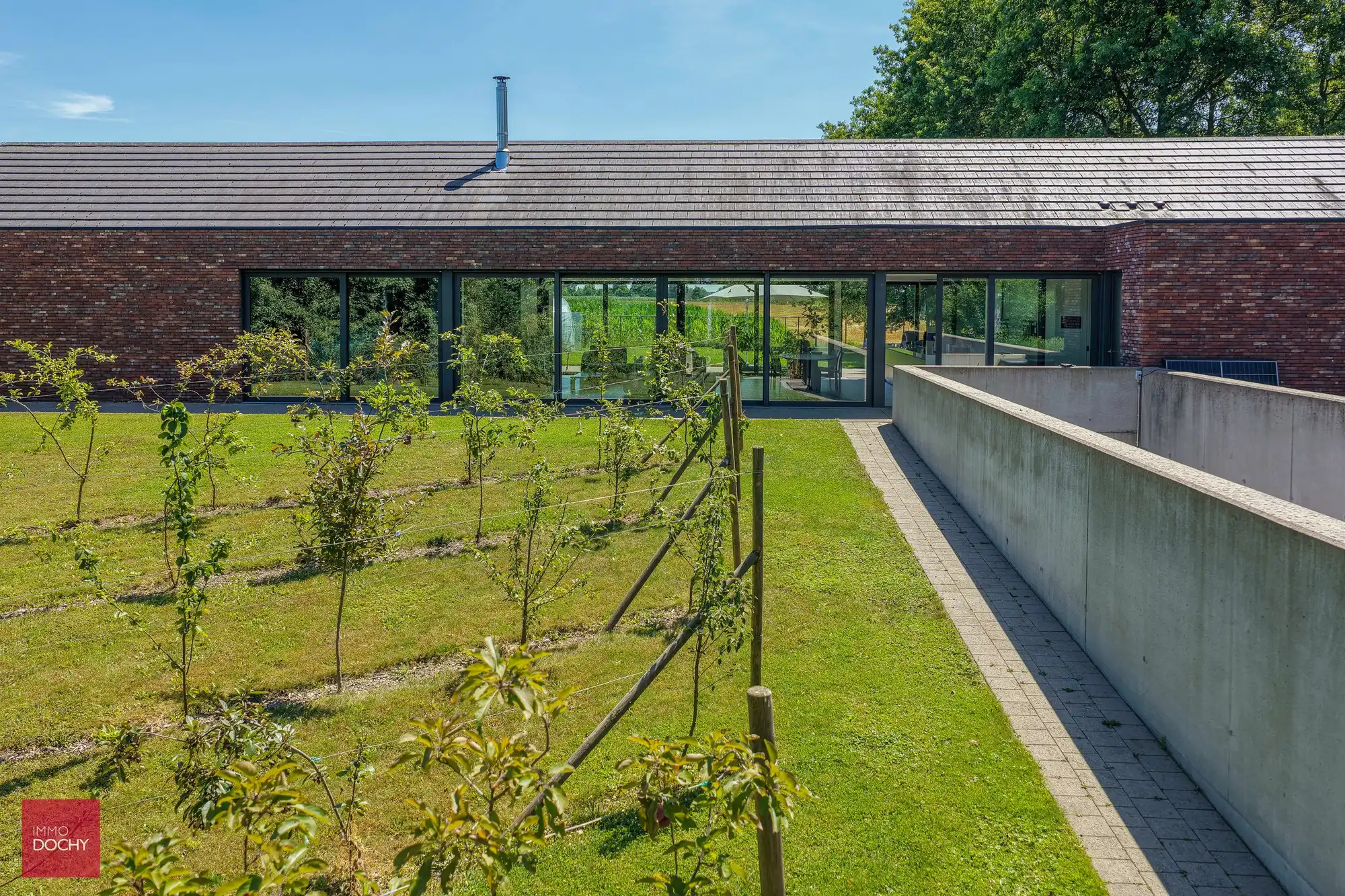 Tijdloze luxe-villa met landelijk zicht foto 7